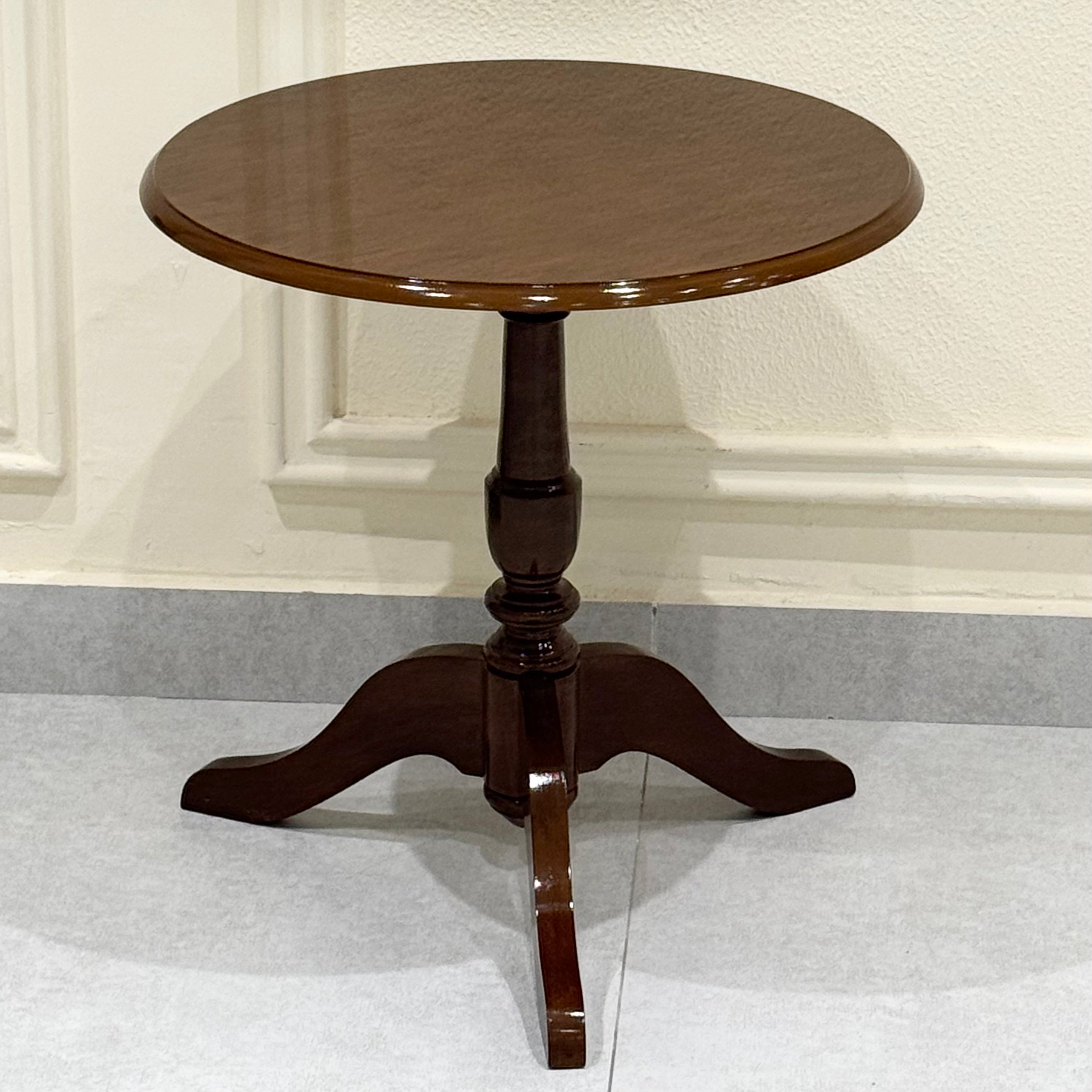 Elara Accent Chair