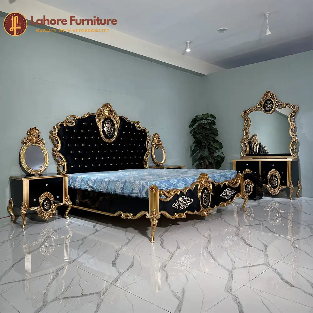 Luxurious baroque with gold accents Bed Set - HCR32