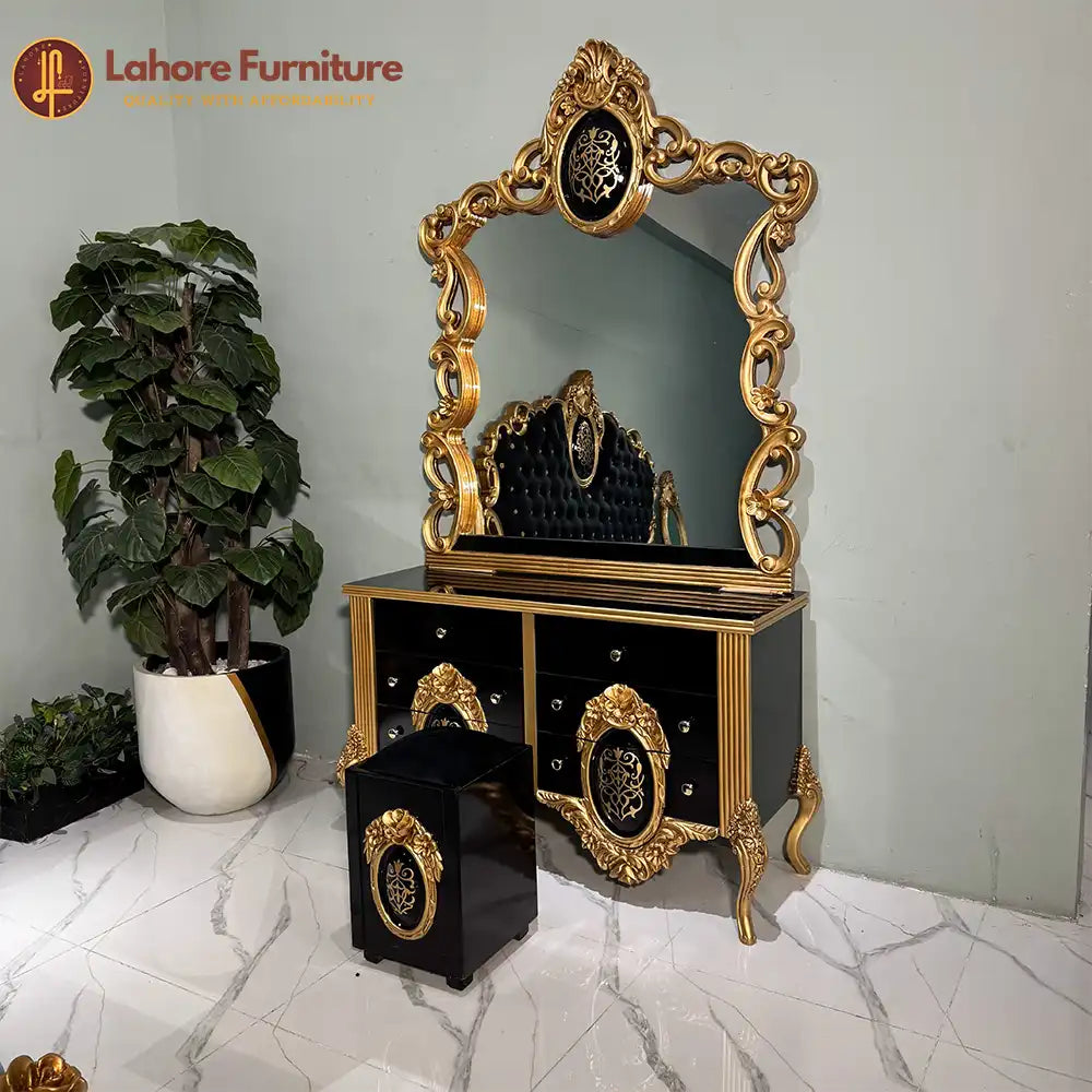 Luxurious baroque with gold accents Bed Set - HCR32