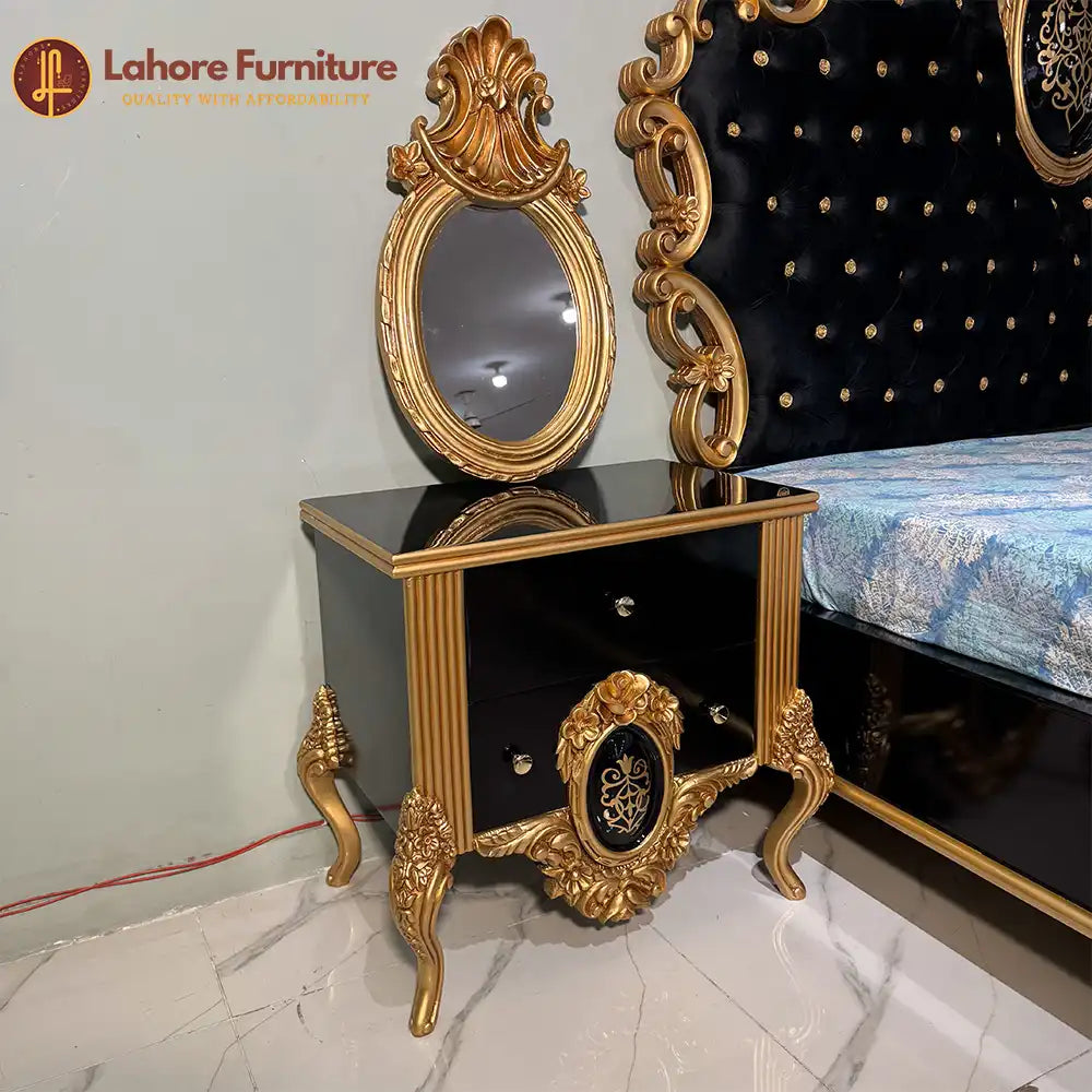Luxurious baroque with gold accents Bed Set - HCR32
