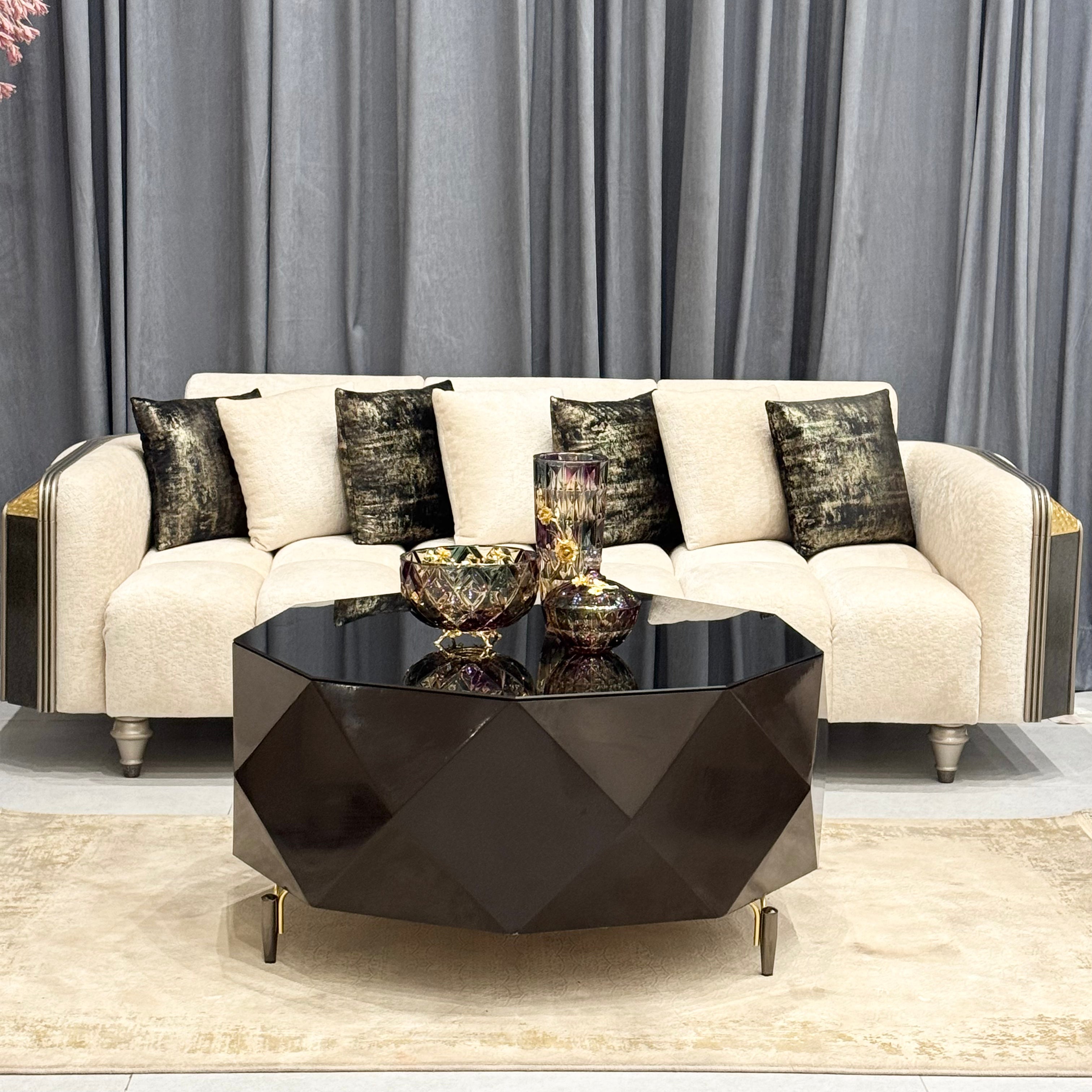Gemform Table