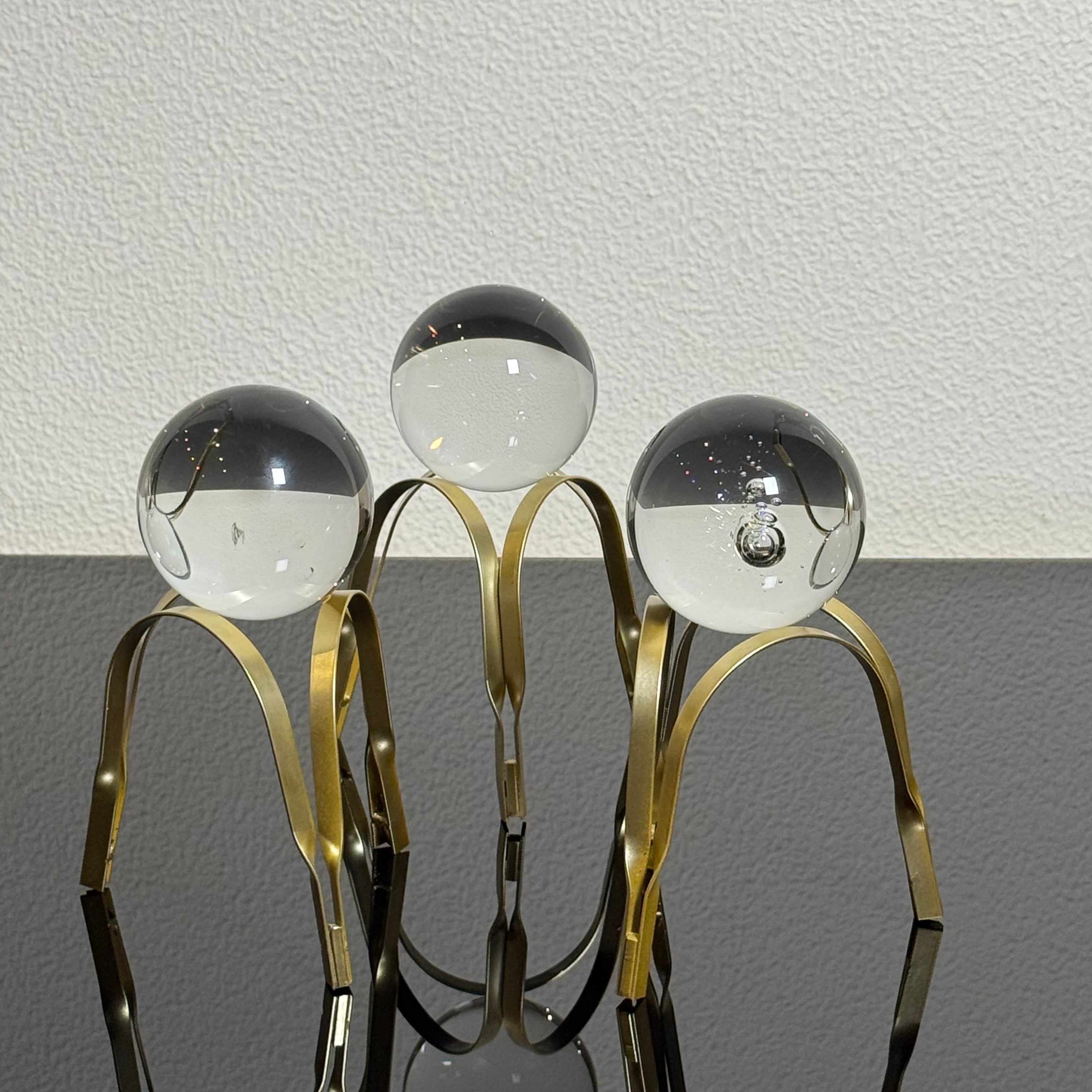 Sphere Perch Tripod