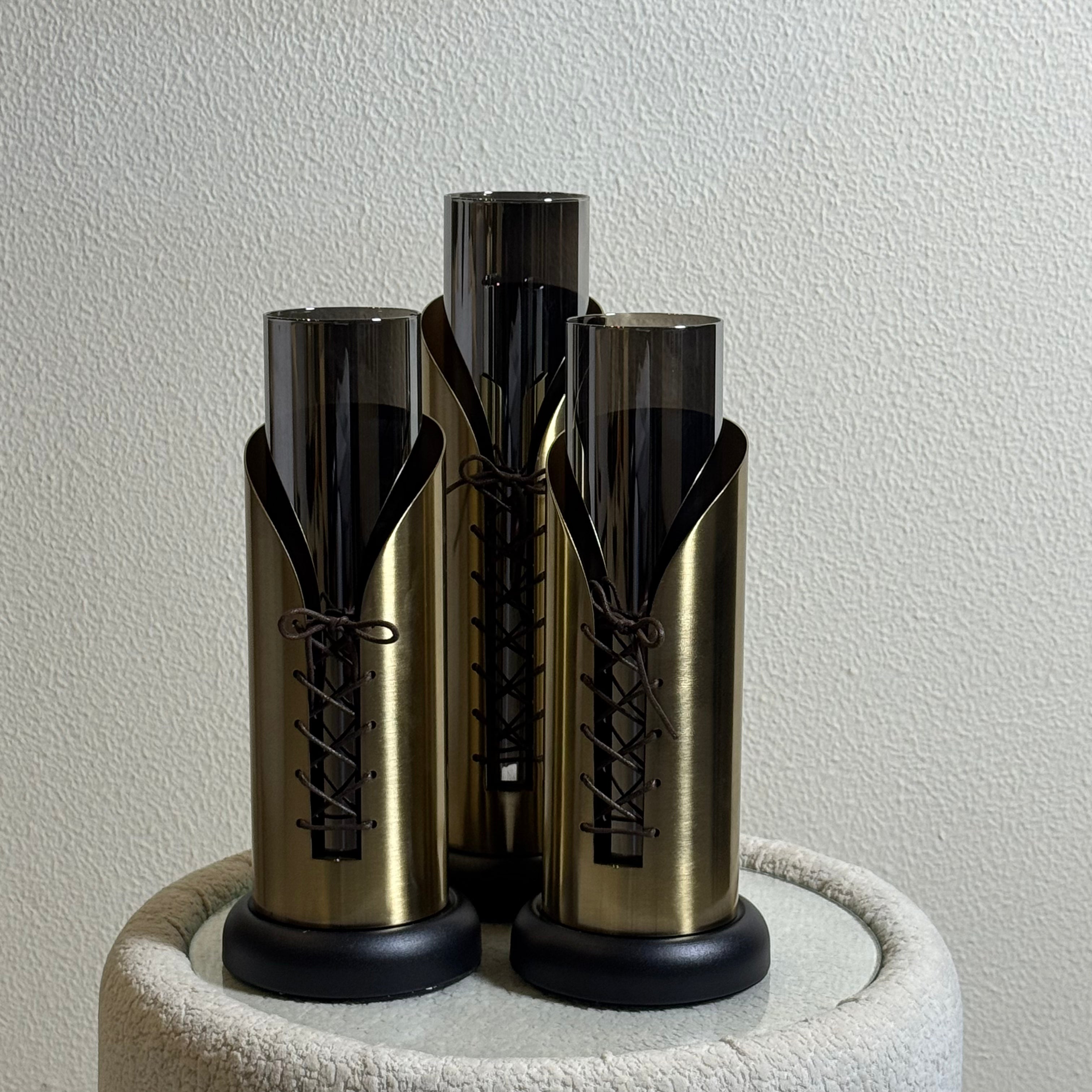 Laced column Set