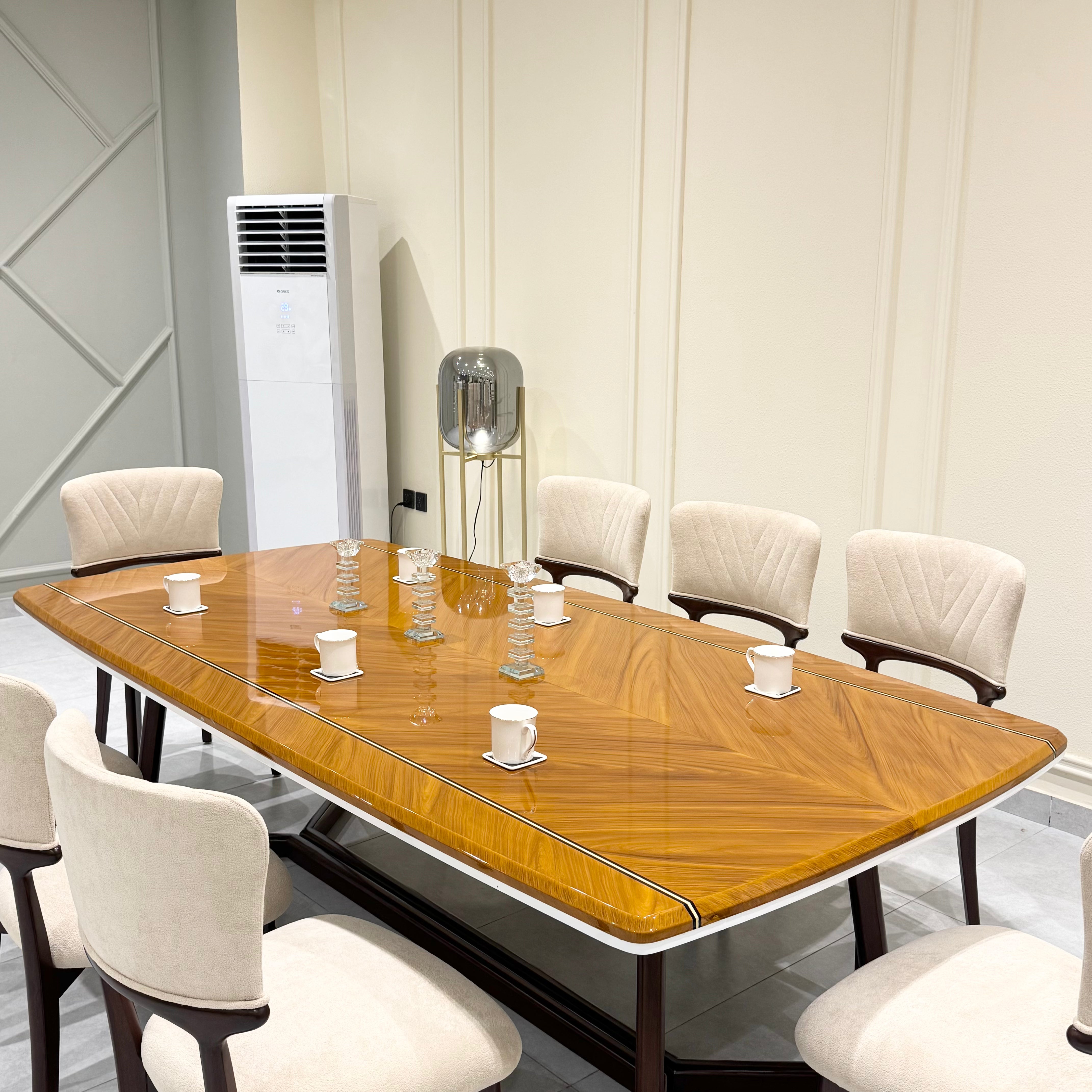 Nordica Dinning Set