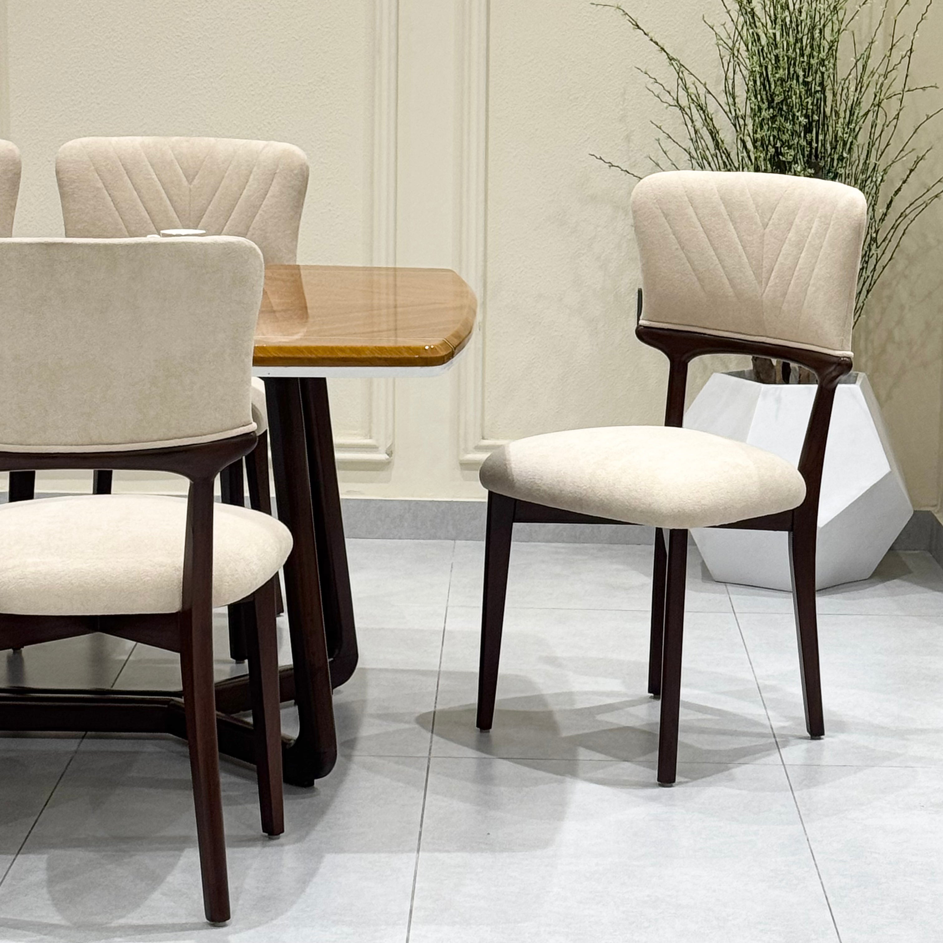 Nordica Dinning Set