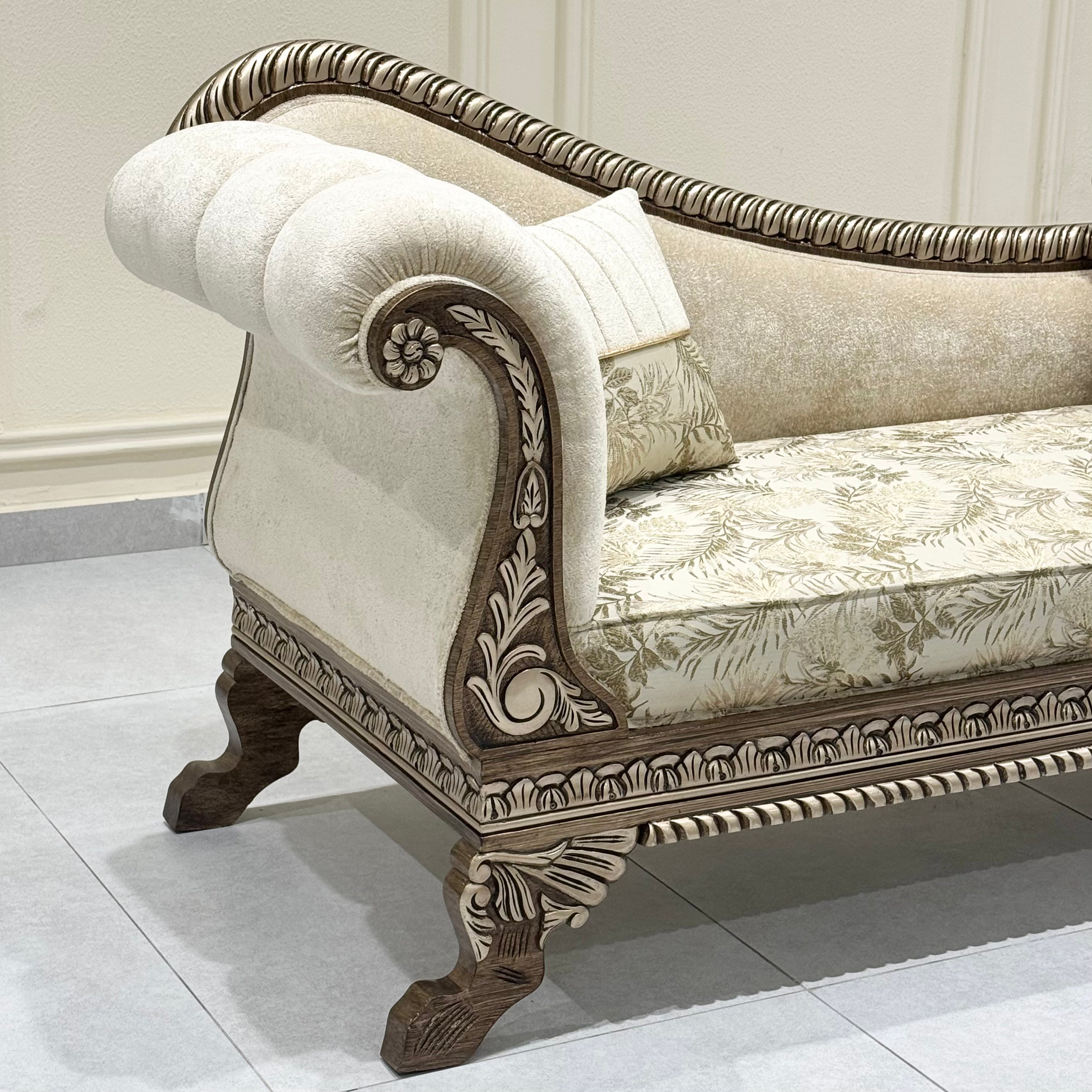 Majestic Chaise