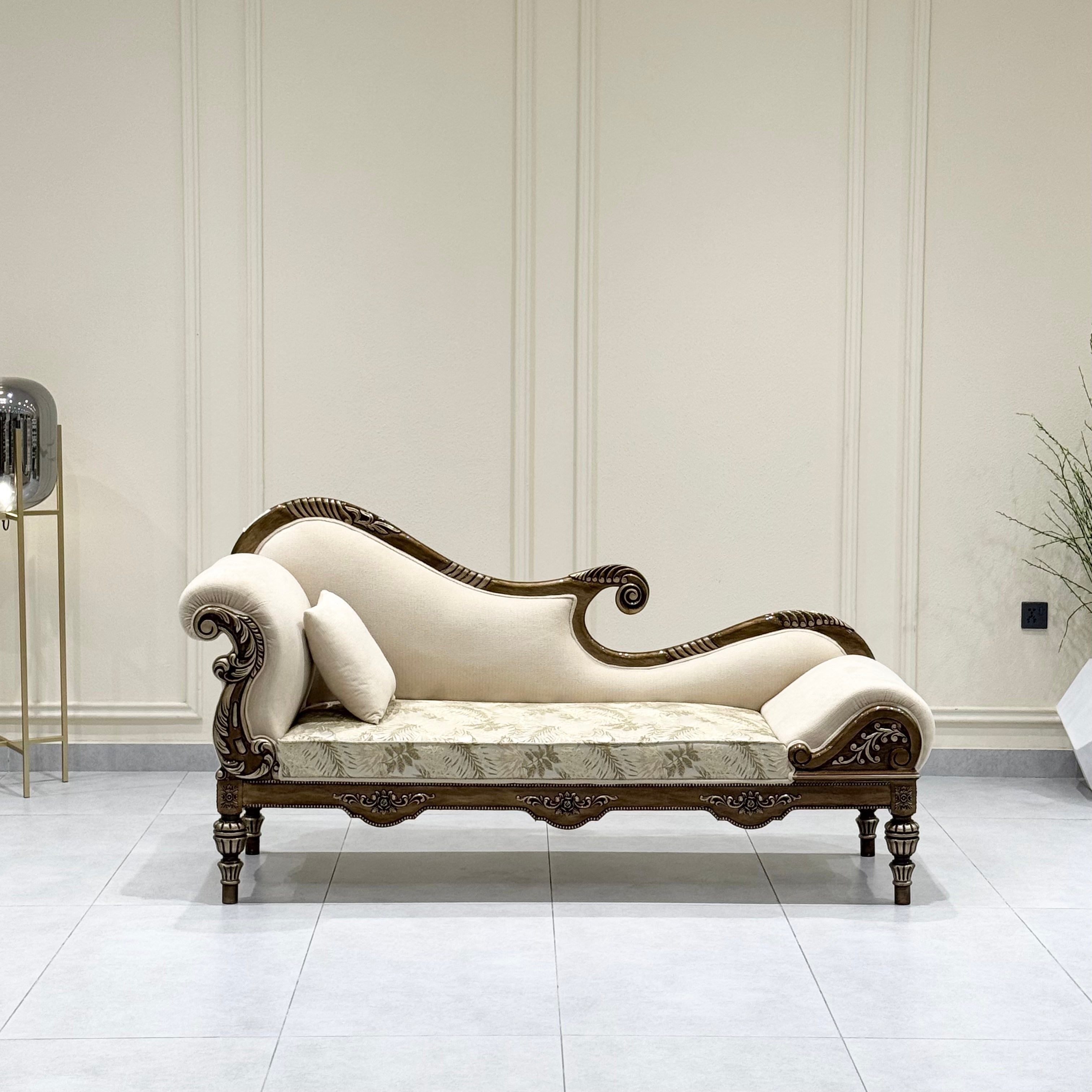 Royal Chaise