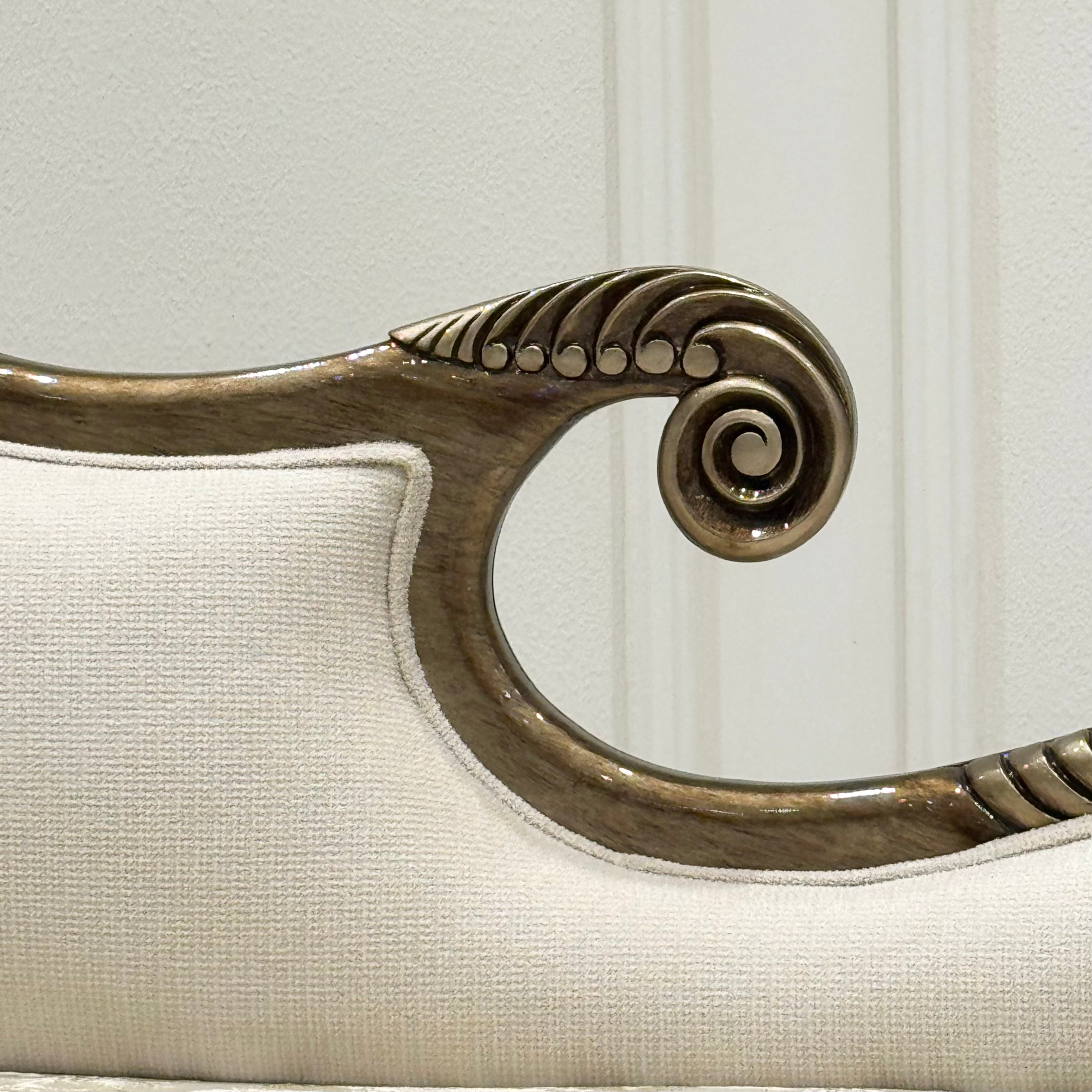 Royal Chaise