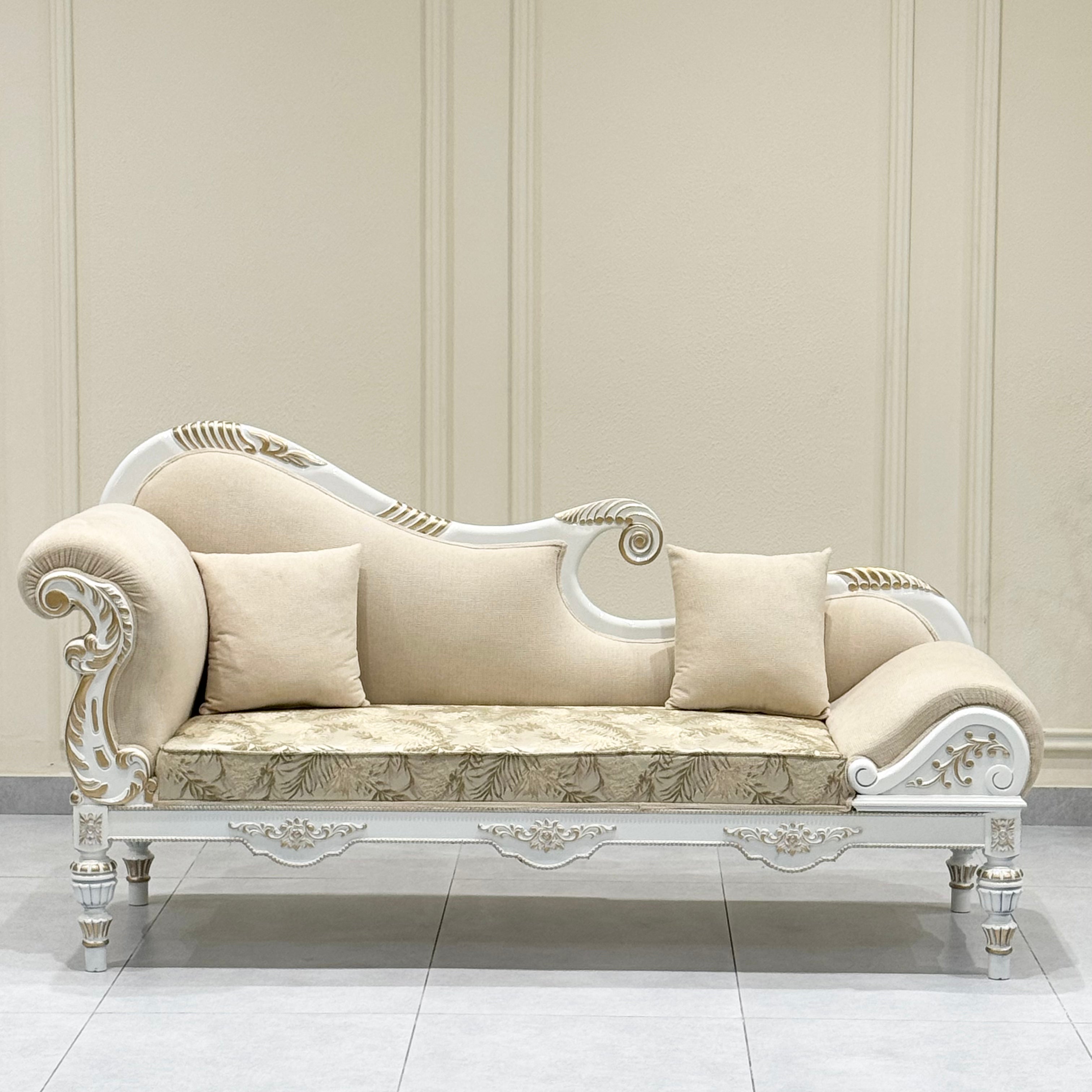 Royal Chaise