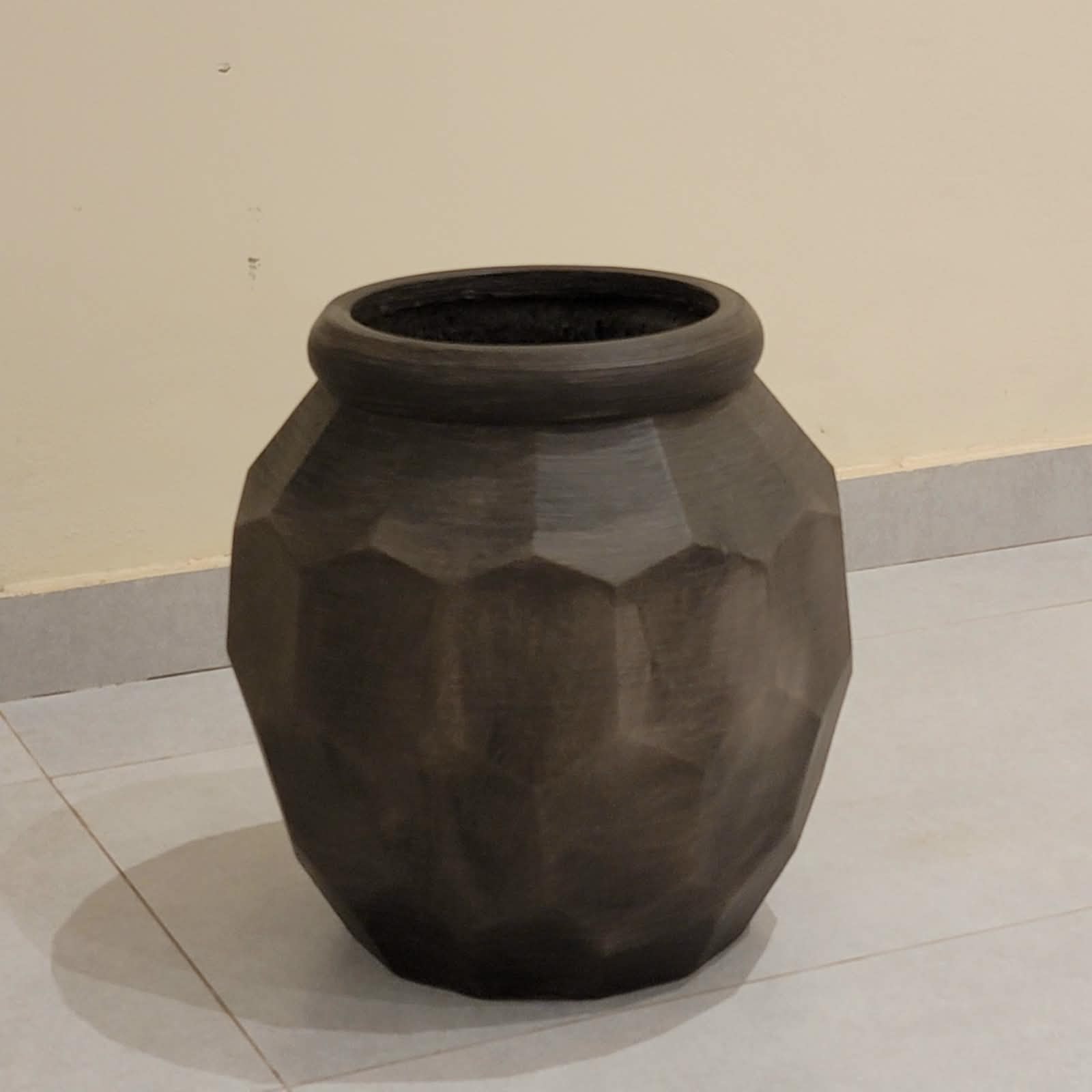 Graphite Urn