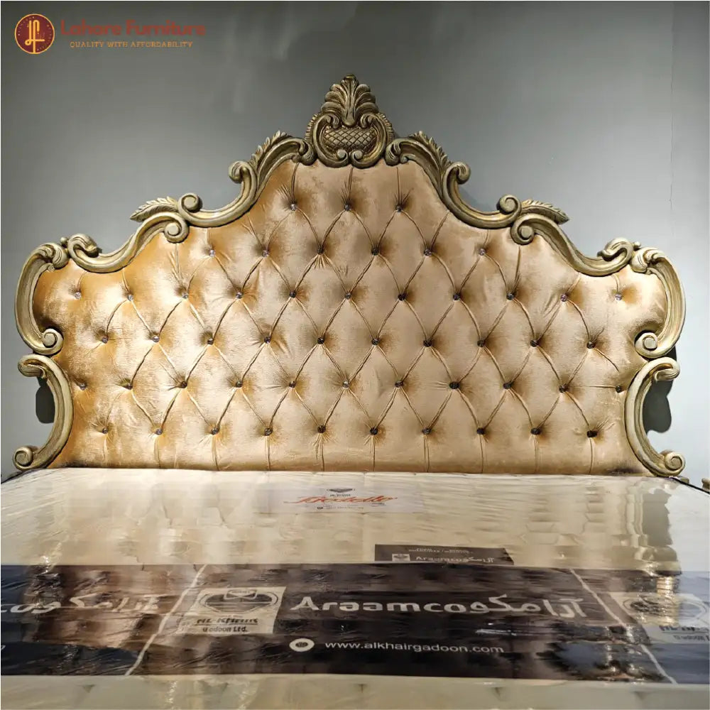 Luxurious Golden King Style Bed - HCR19