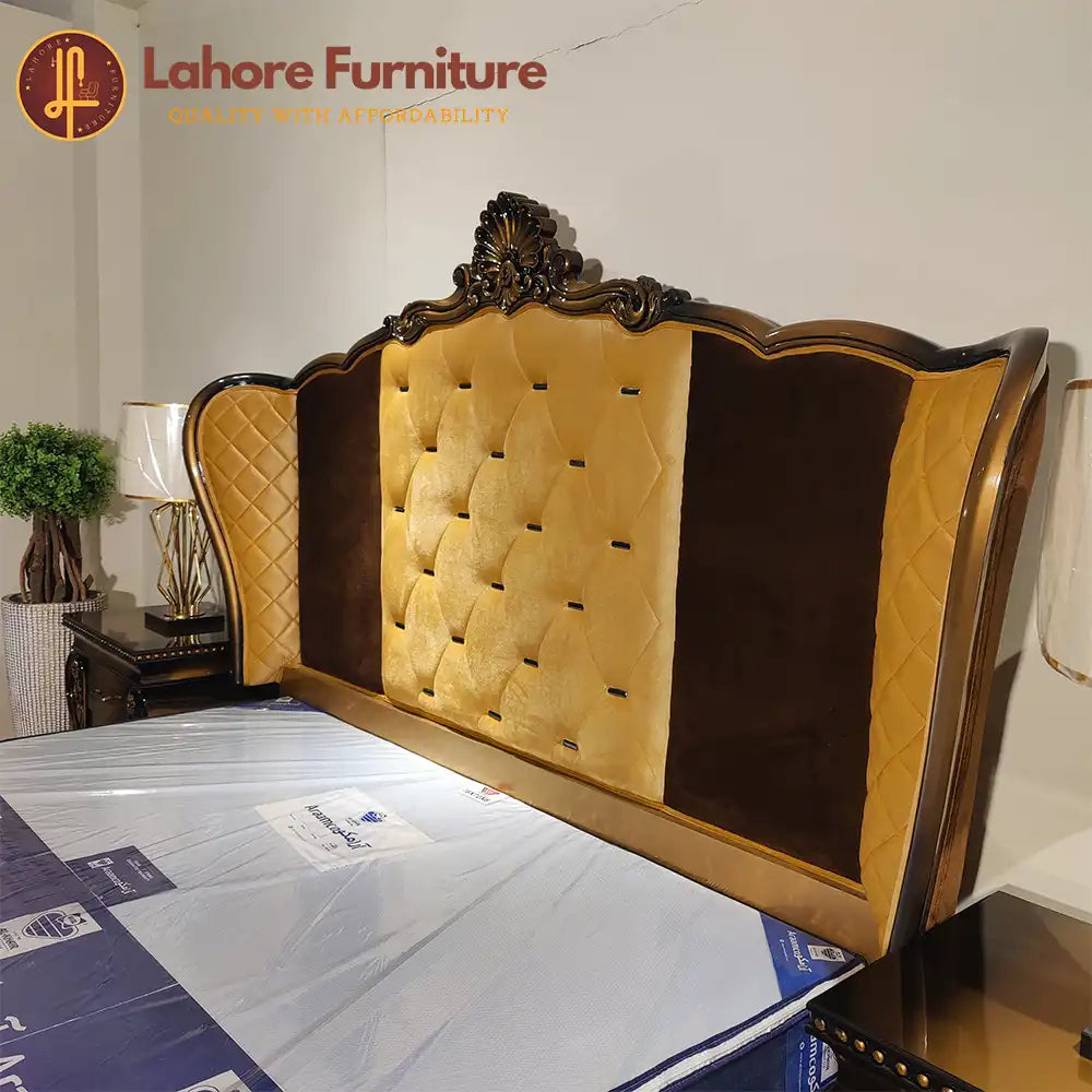Classic & Comfortable Bed Set -HCR14