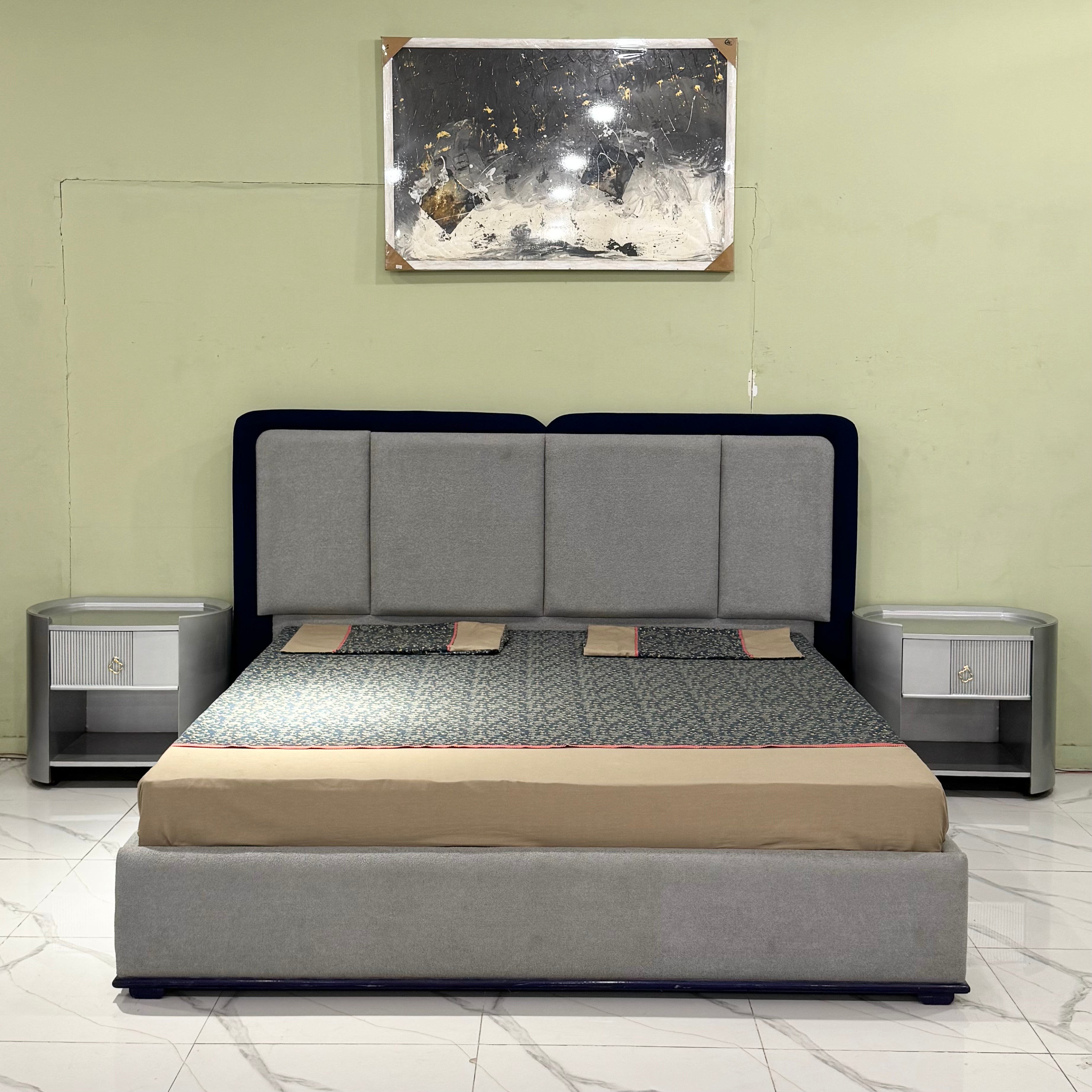 Modern Grey Upholstered Bed Set with Dresser- Ps15