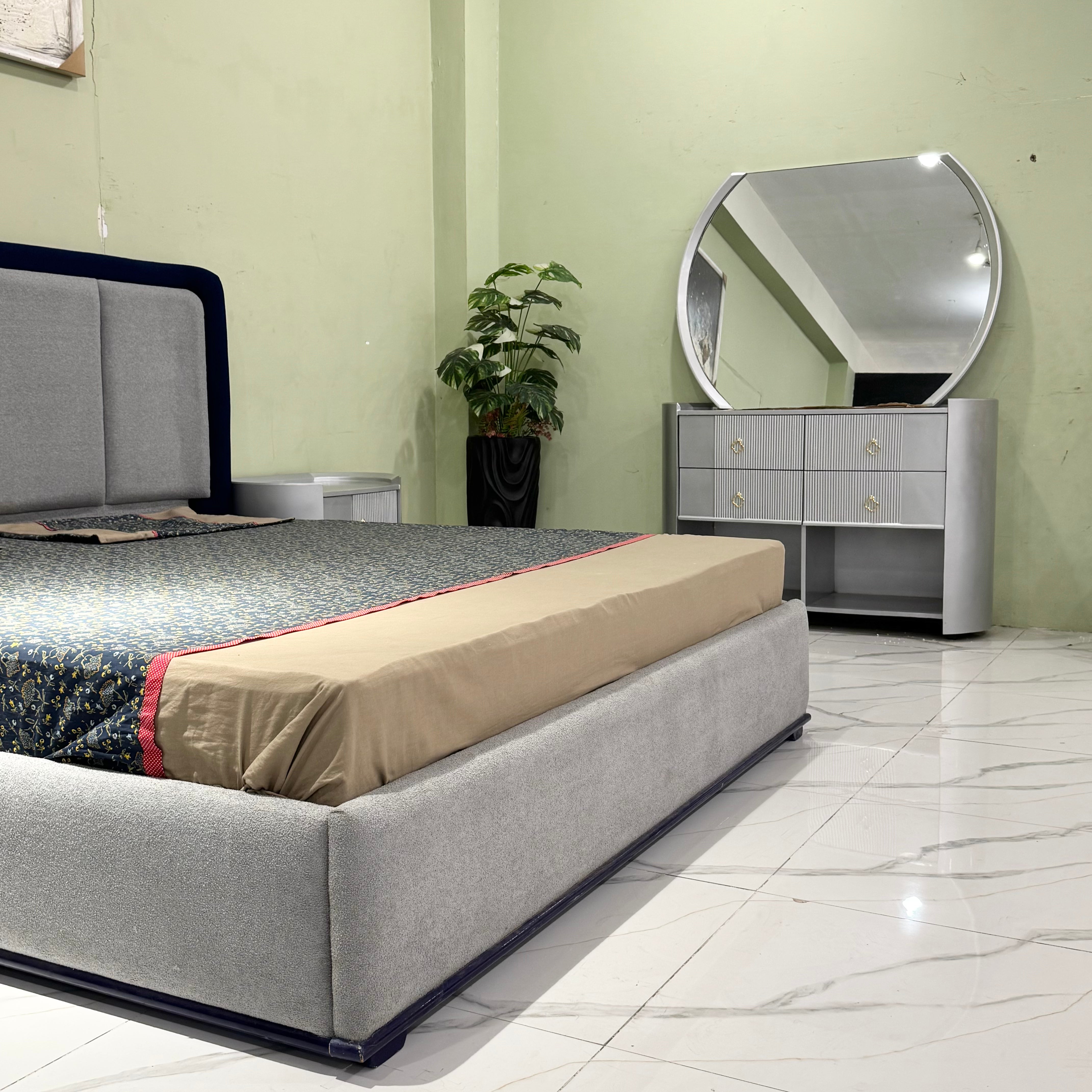 Modern Grey Upholstered Bed Set with Dresser- Ps15