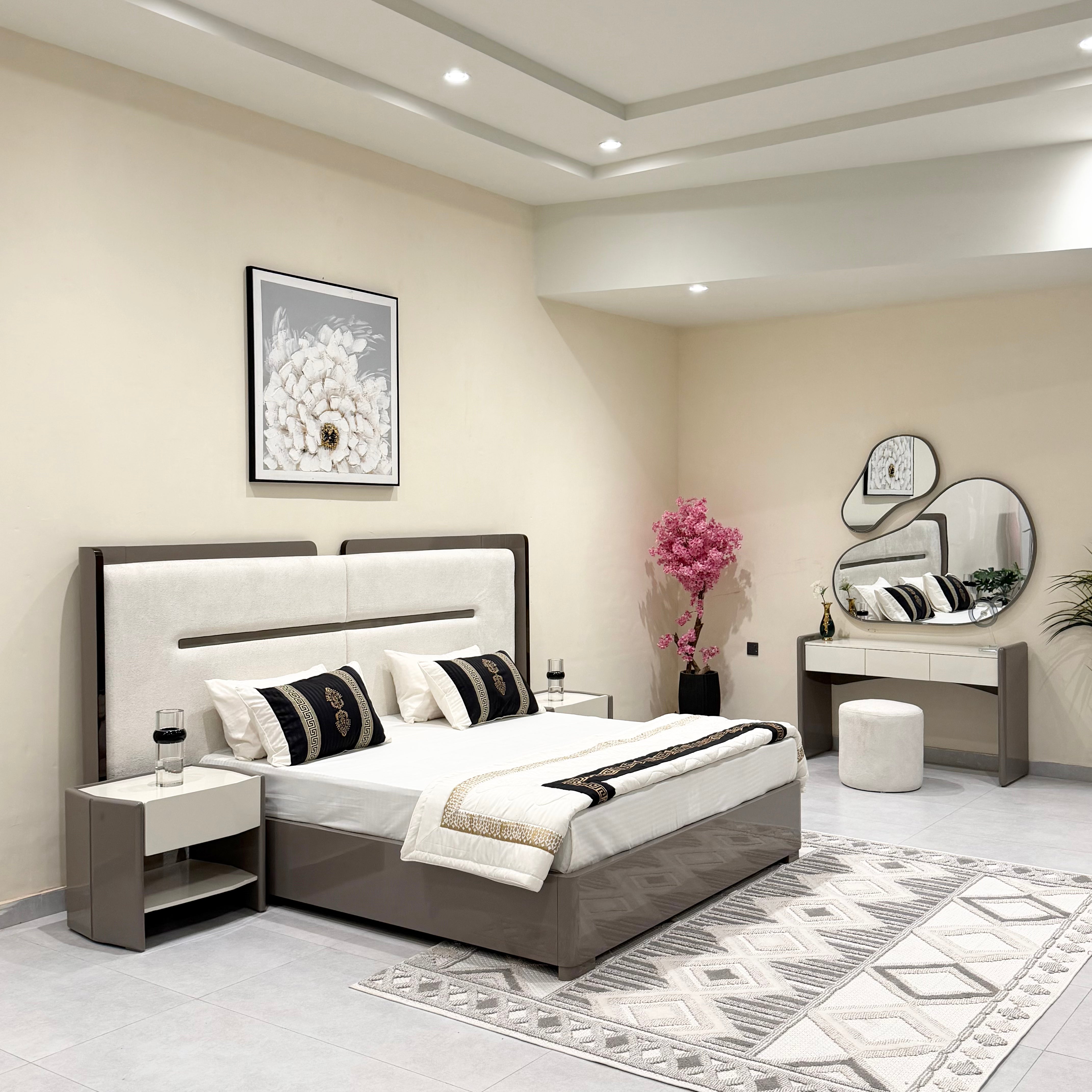 Linear Rest Modern High-Gloss Bedroom Set