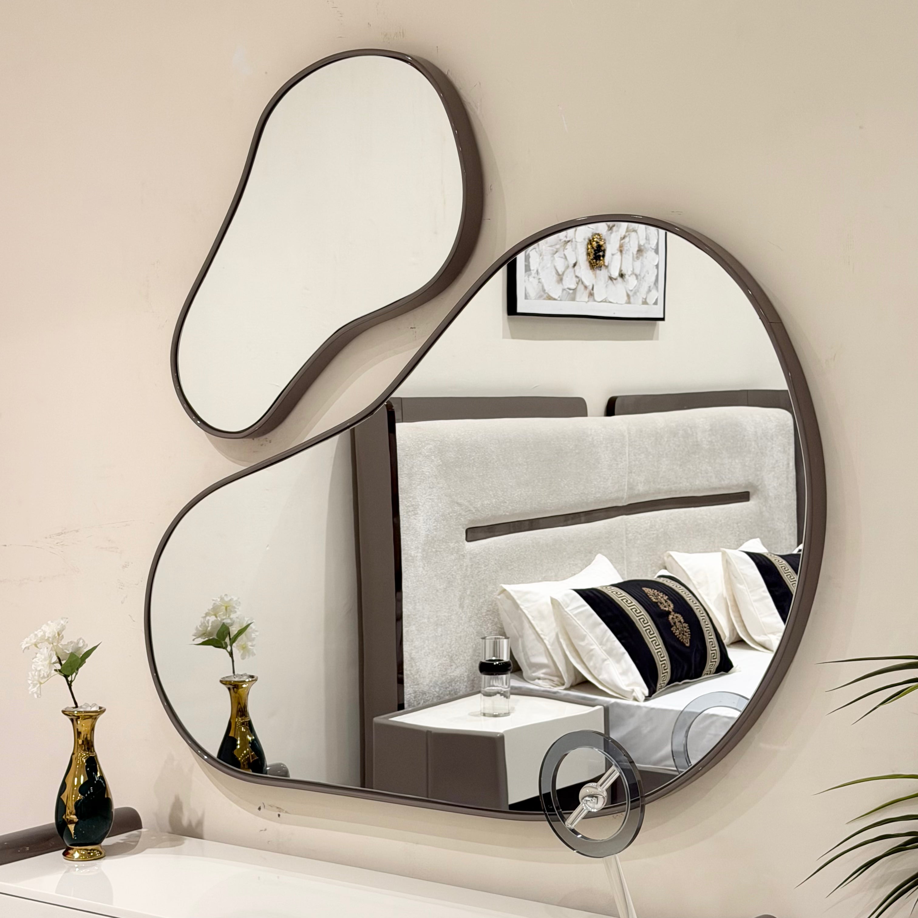 Linear Rest Modern High-Gloss Bedroom Set