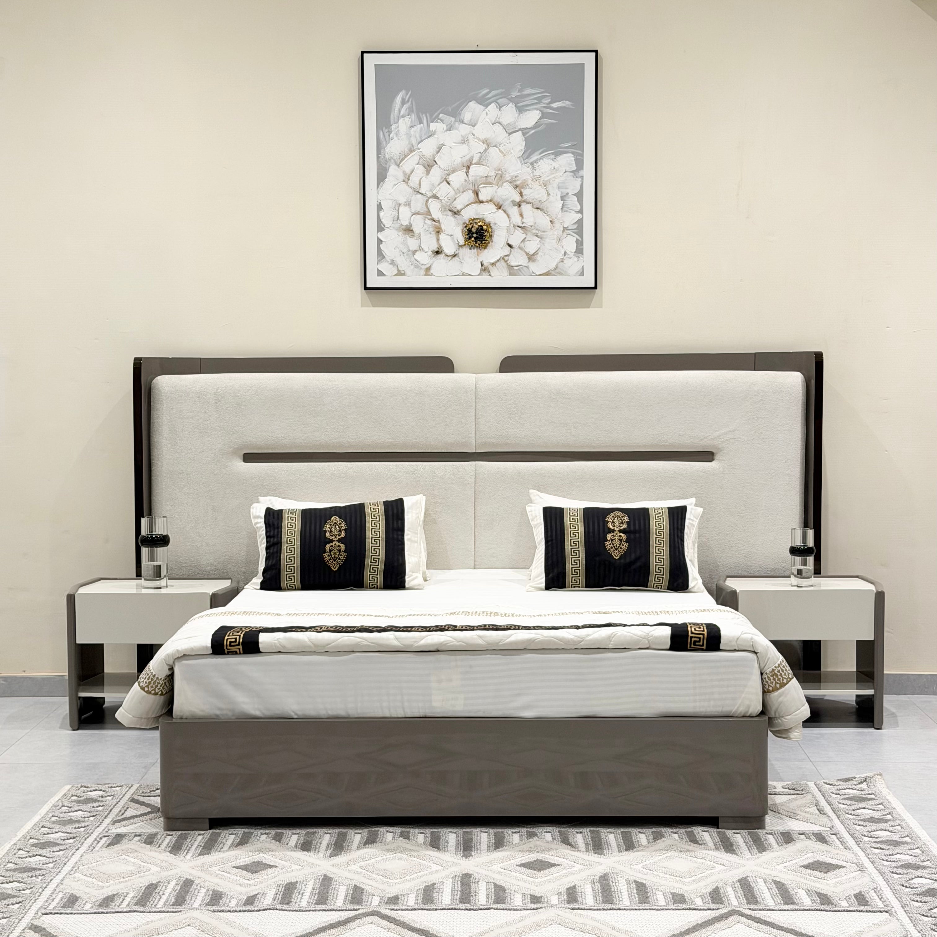 Linear Rest Modern High-Gloss Bedroom Set