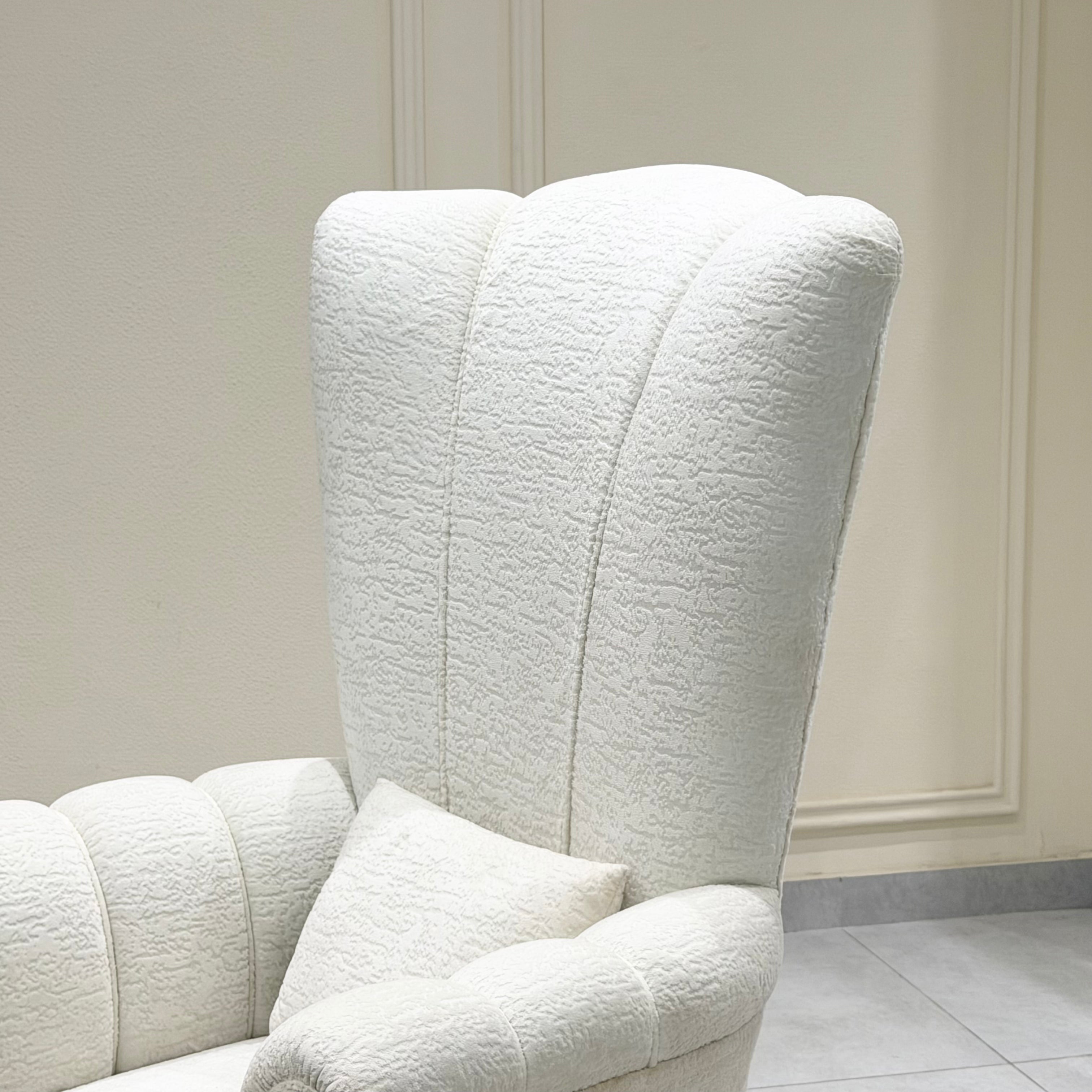 Crestwing Accent Chair