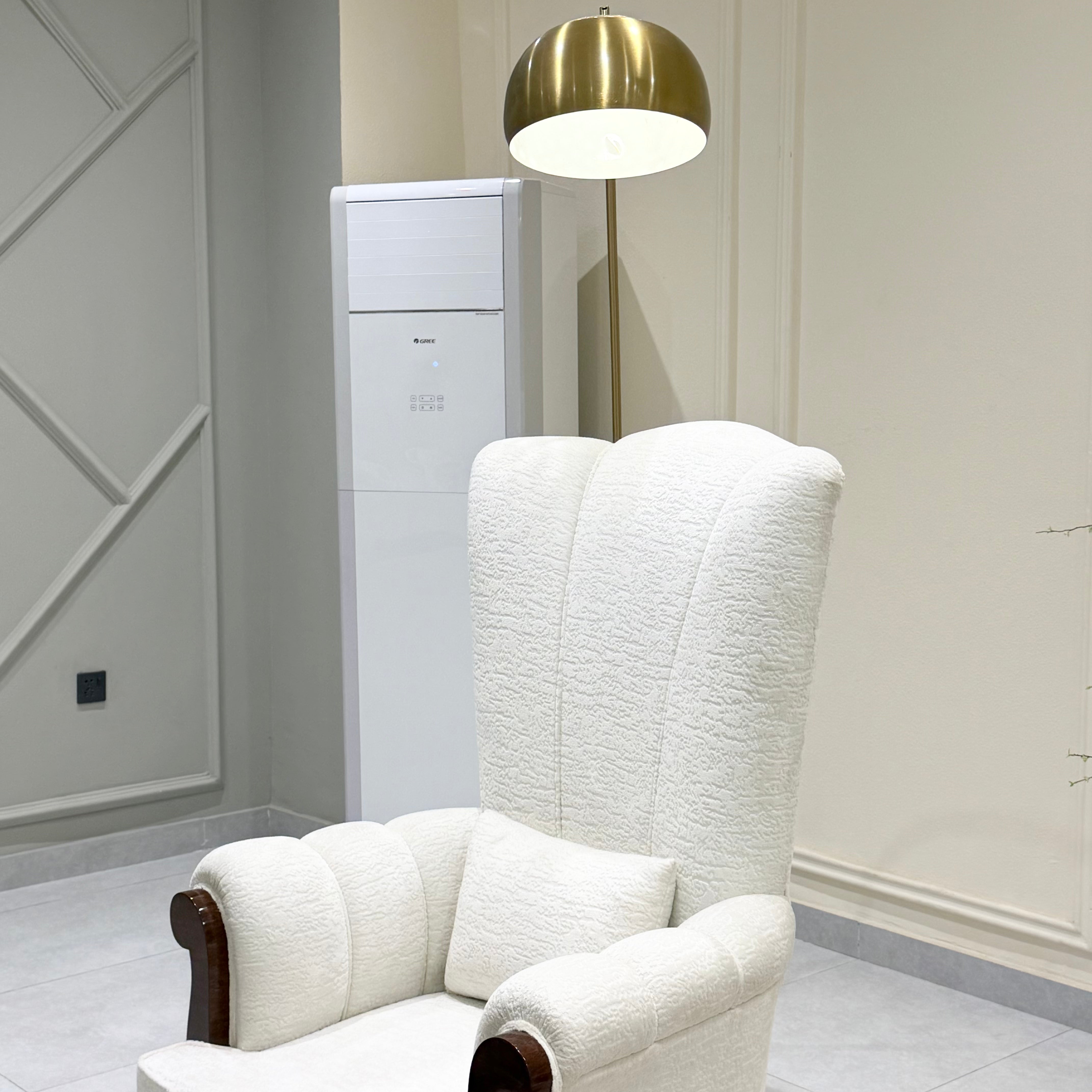Crestwing Accent Chair