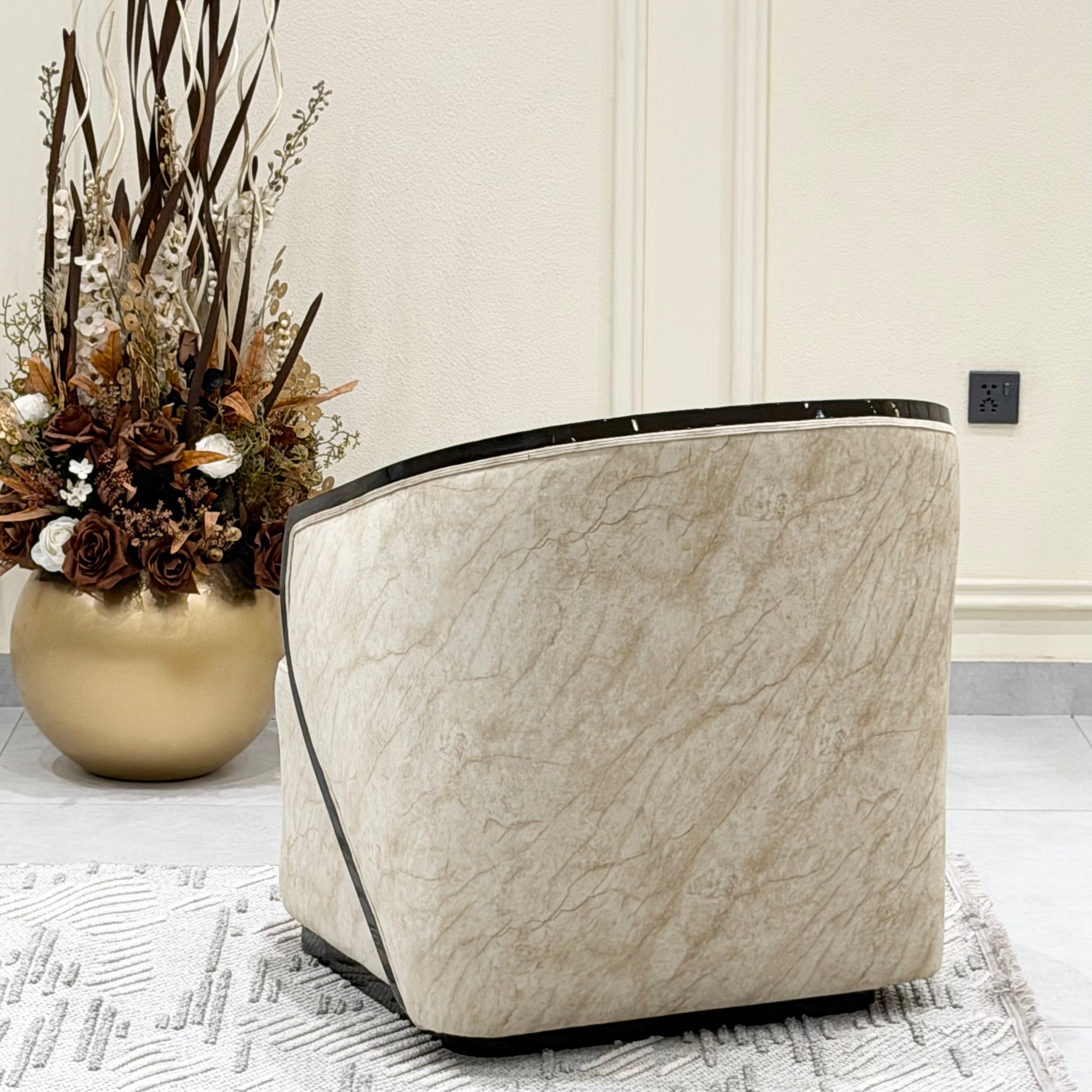 Sweepwing Accent Chair