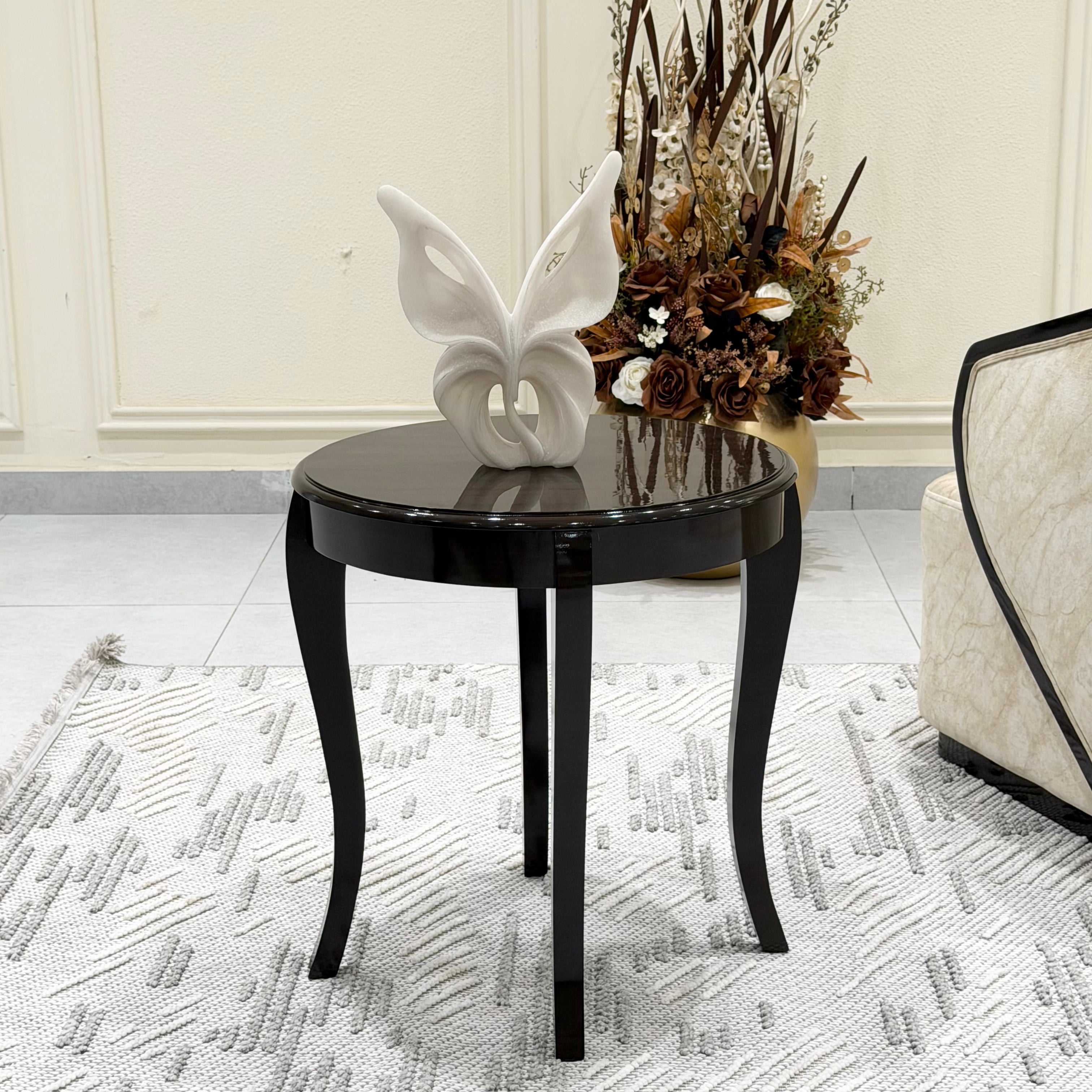 Sweepwing Accent Chair