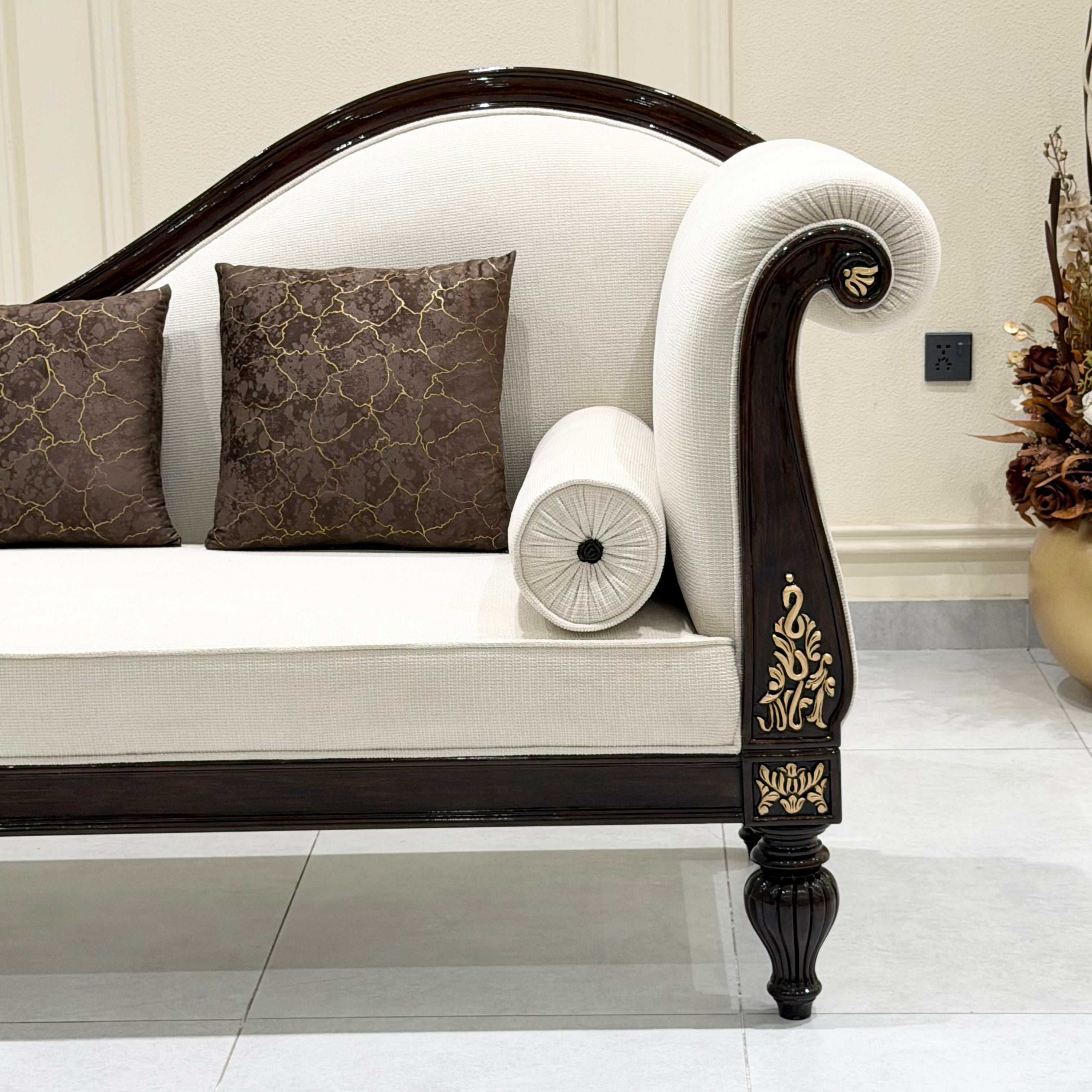 Gracewood Diwan