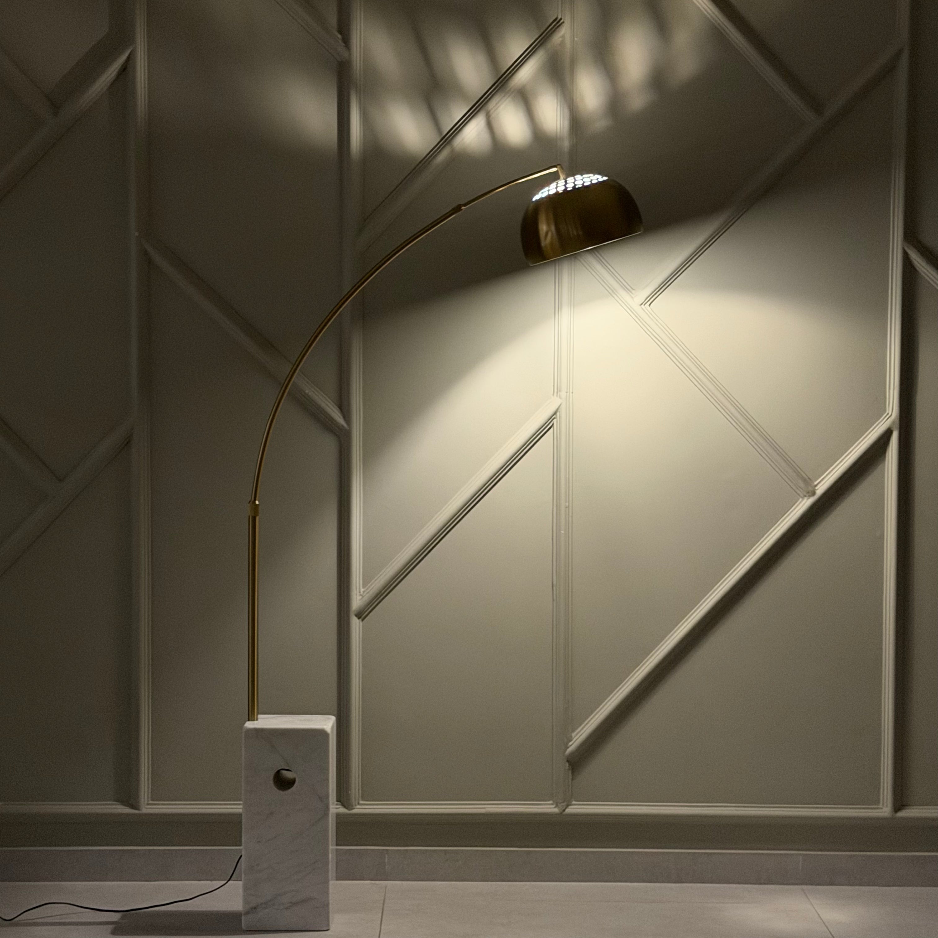 Aurelia Floor Lamp