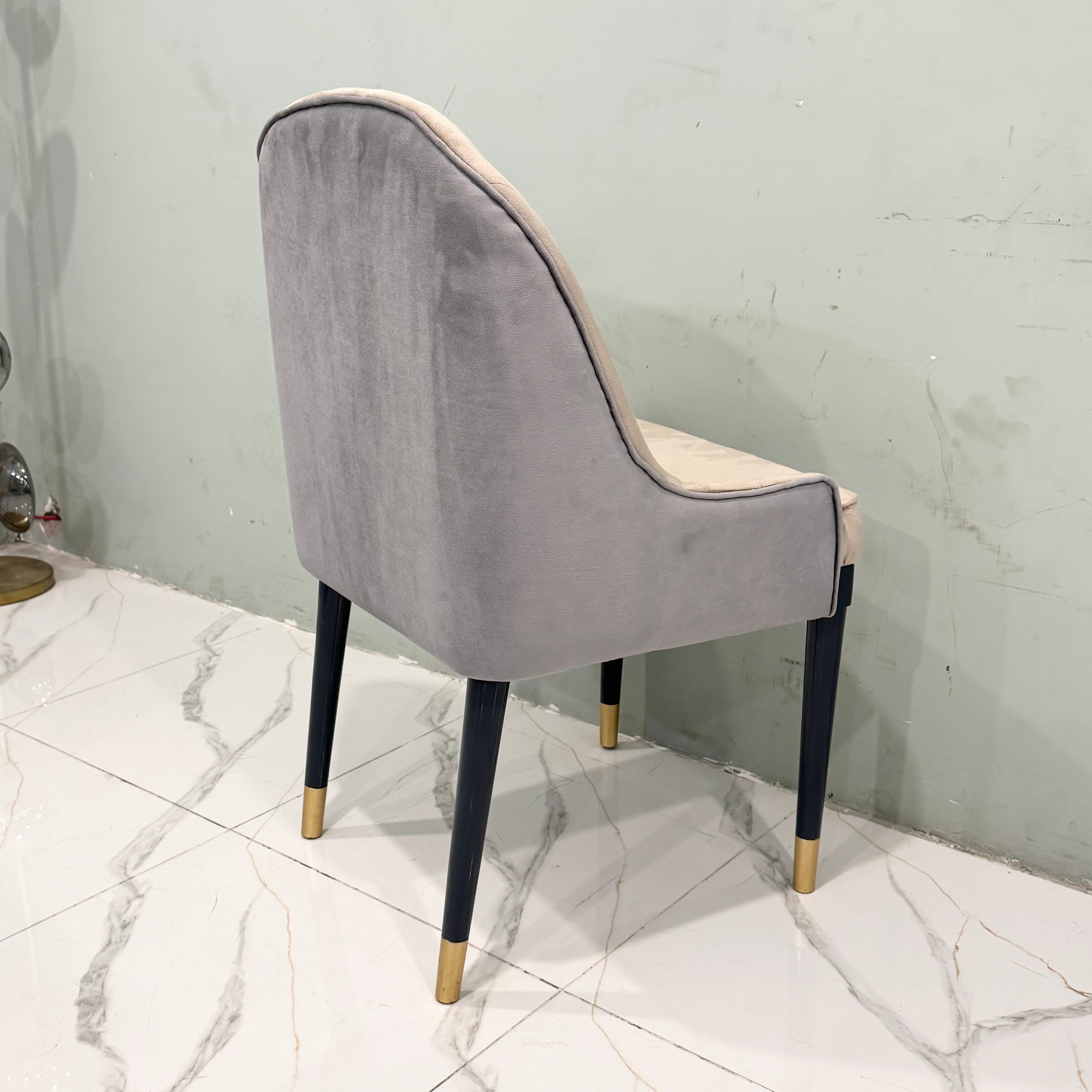 Velvet Luxury Dining Set (6-Seater)  - Sd01
