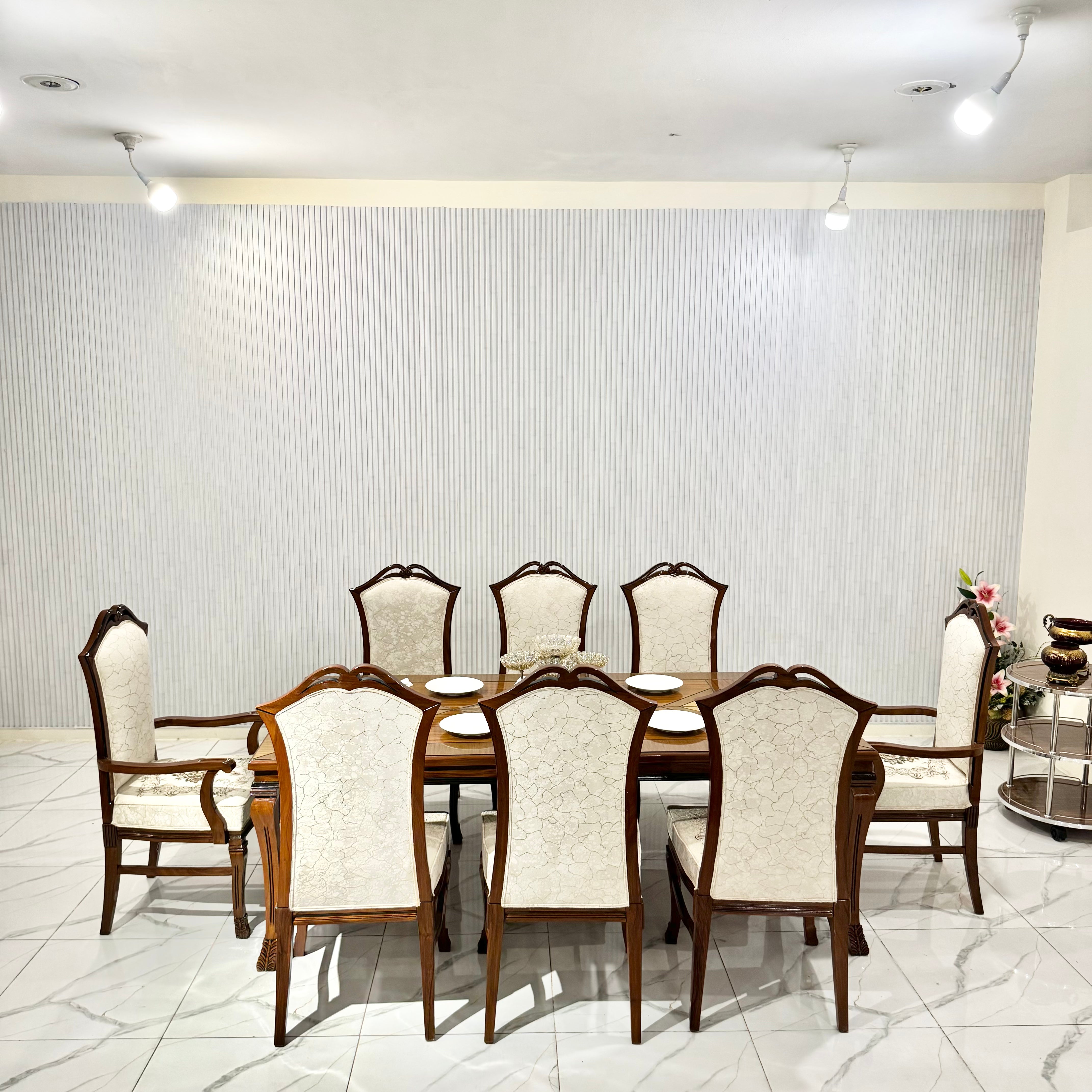 8chair dinning