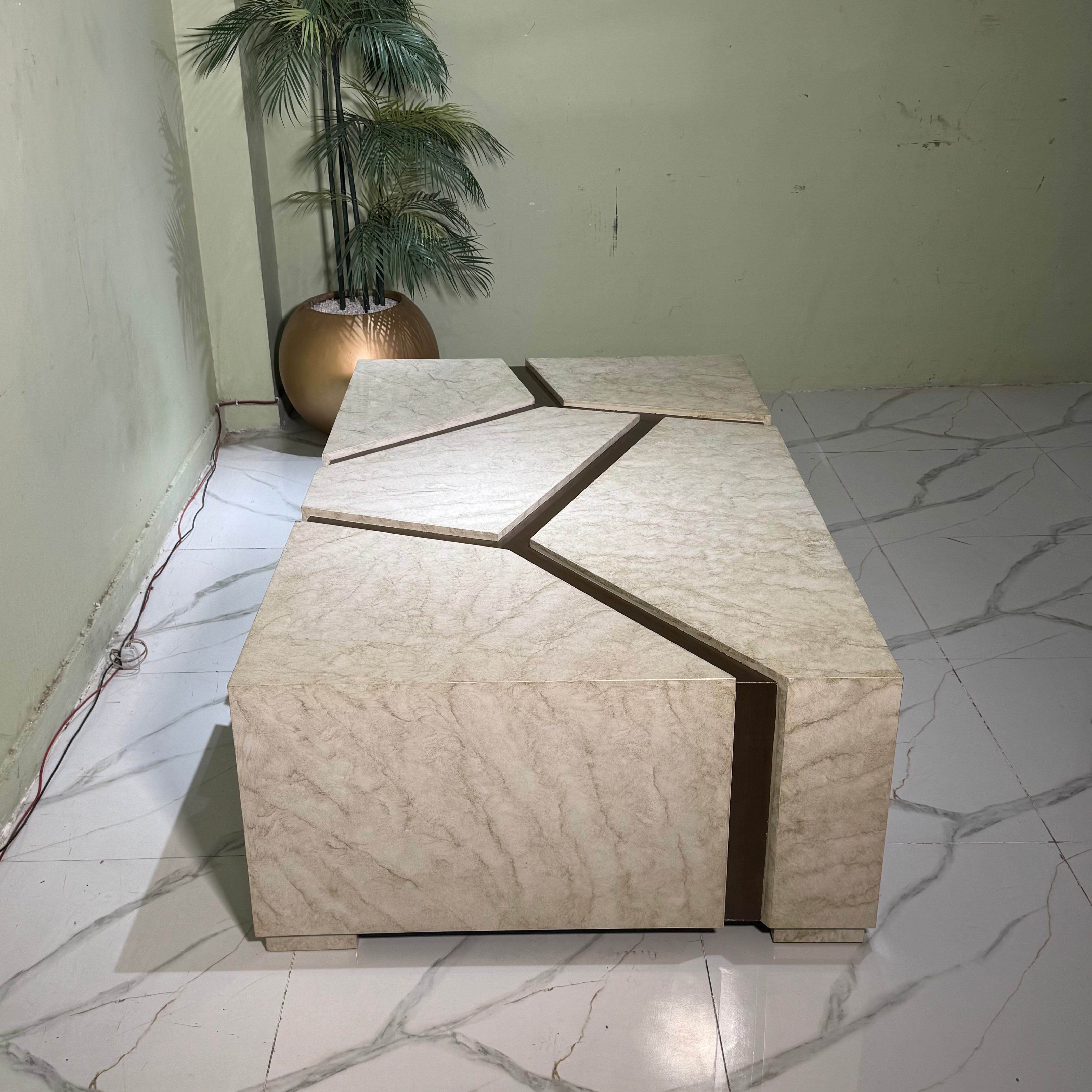 Fracture Marble Center Table - Ct91