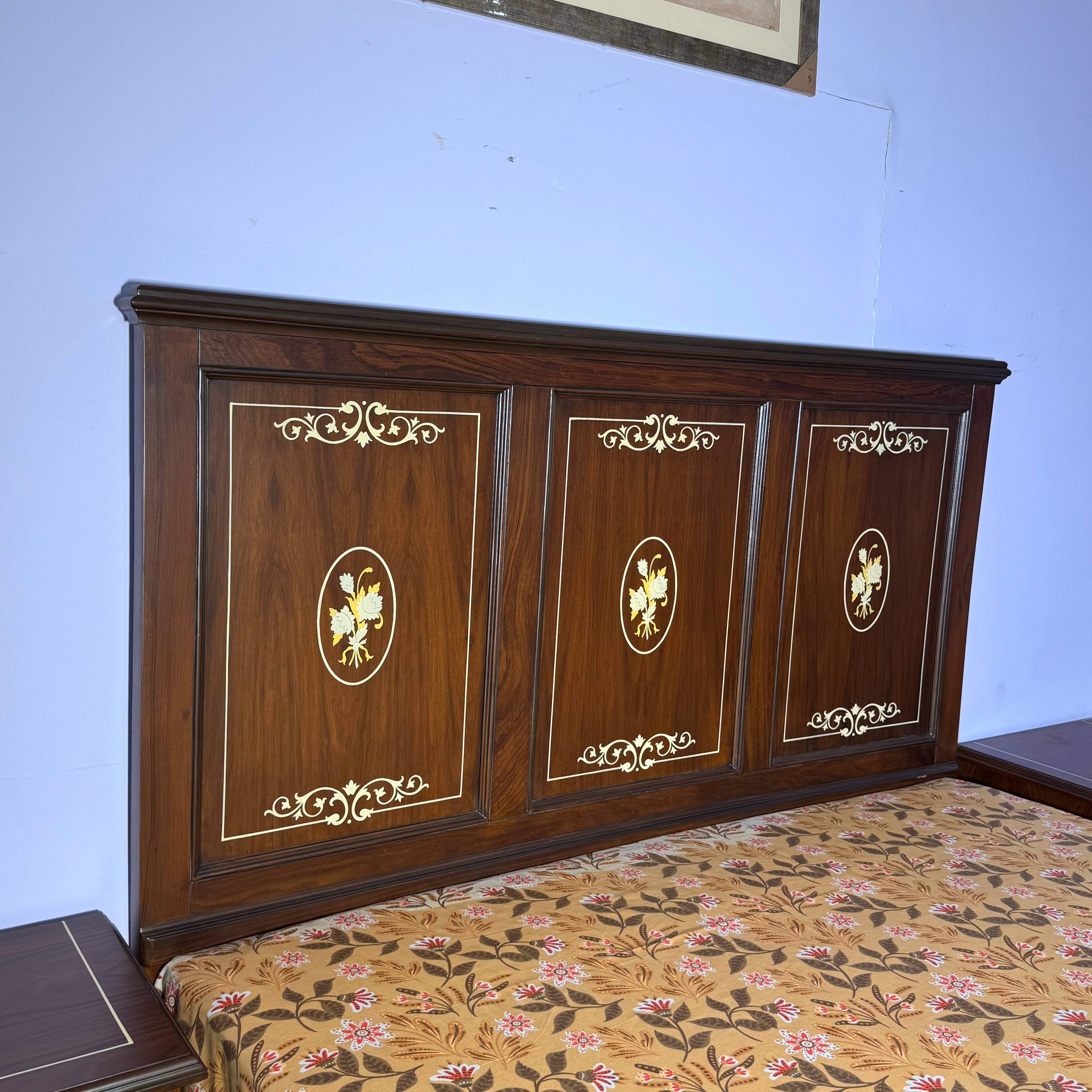 Classic Walnut Wooden Bedroom Set with Dresser -As44