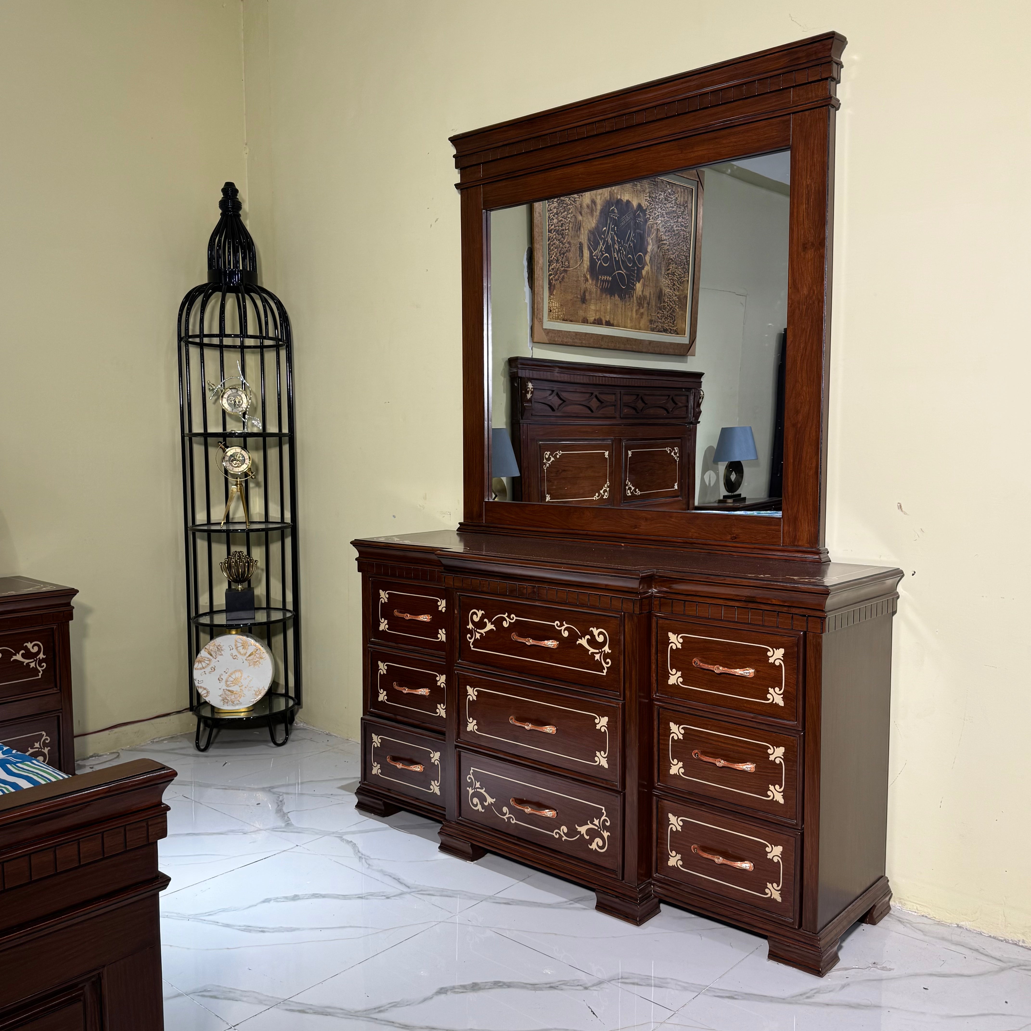 Royal Walnut Luxury Bedroom Set -As40