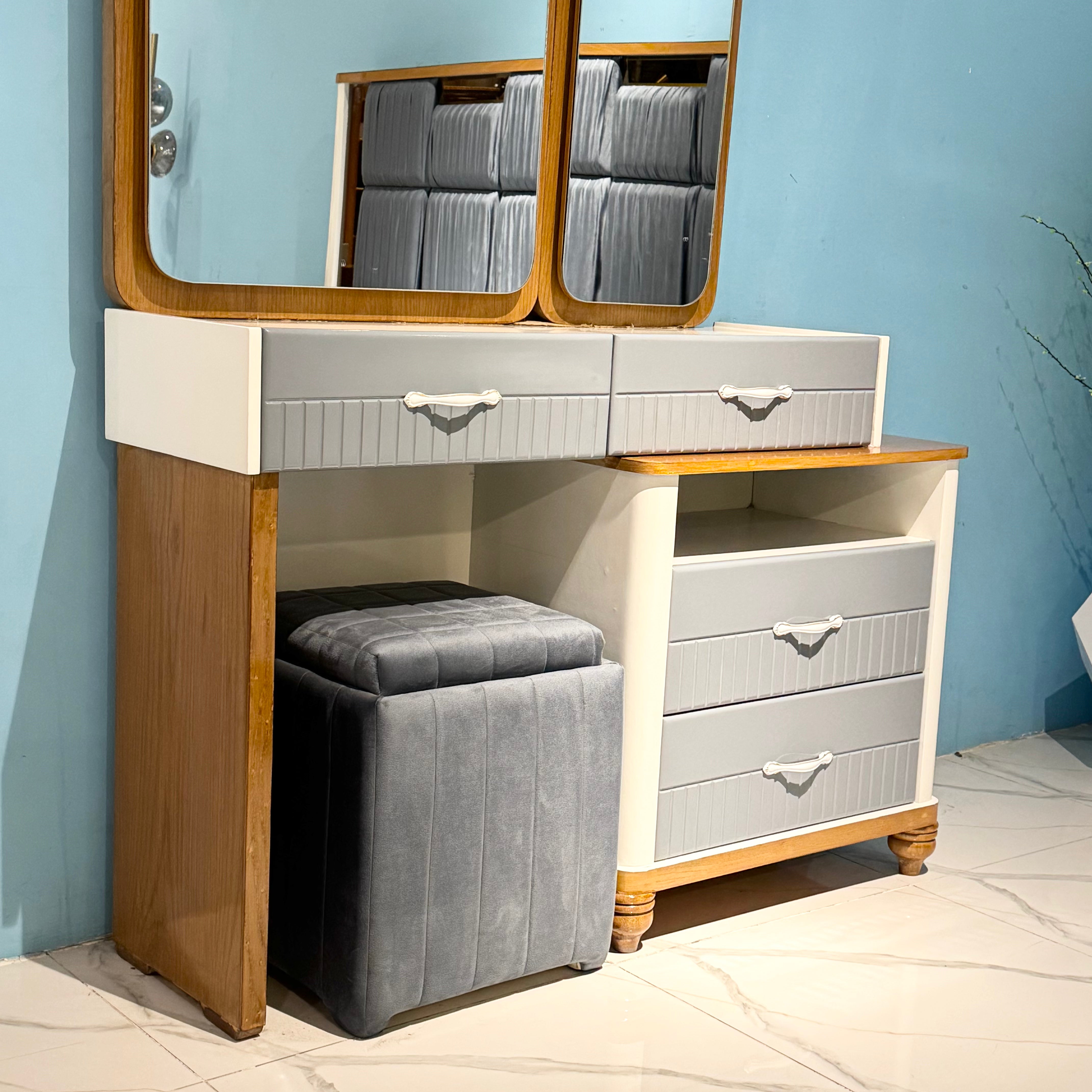 Orion Modern Bedroom Set - AS07
