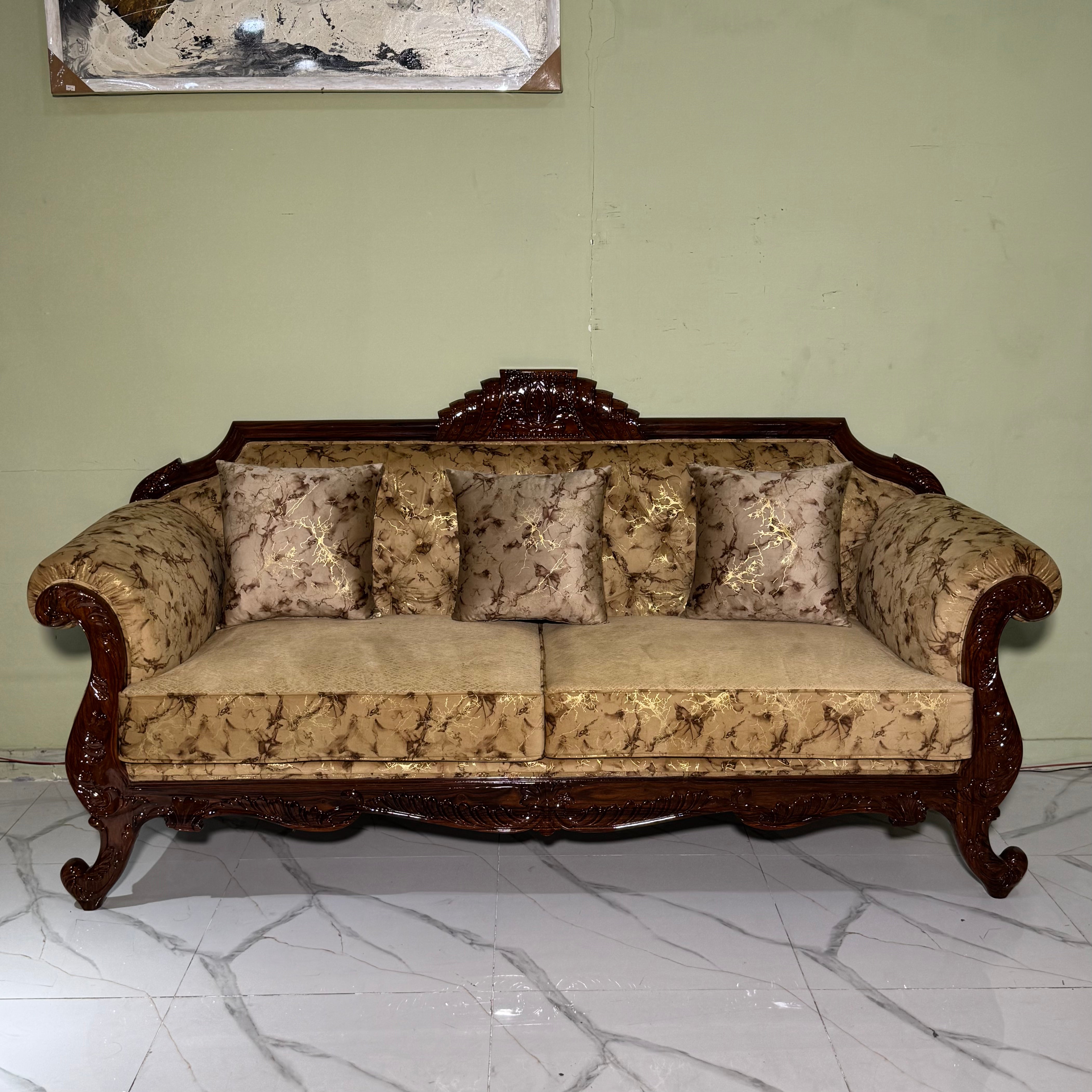 Royale Hand-Carved Victorian Sofa #S56