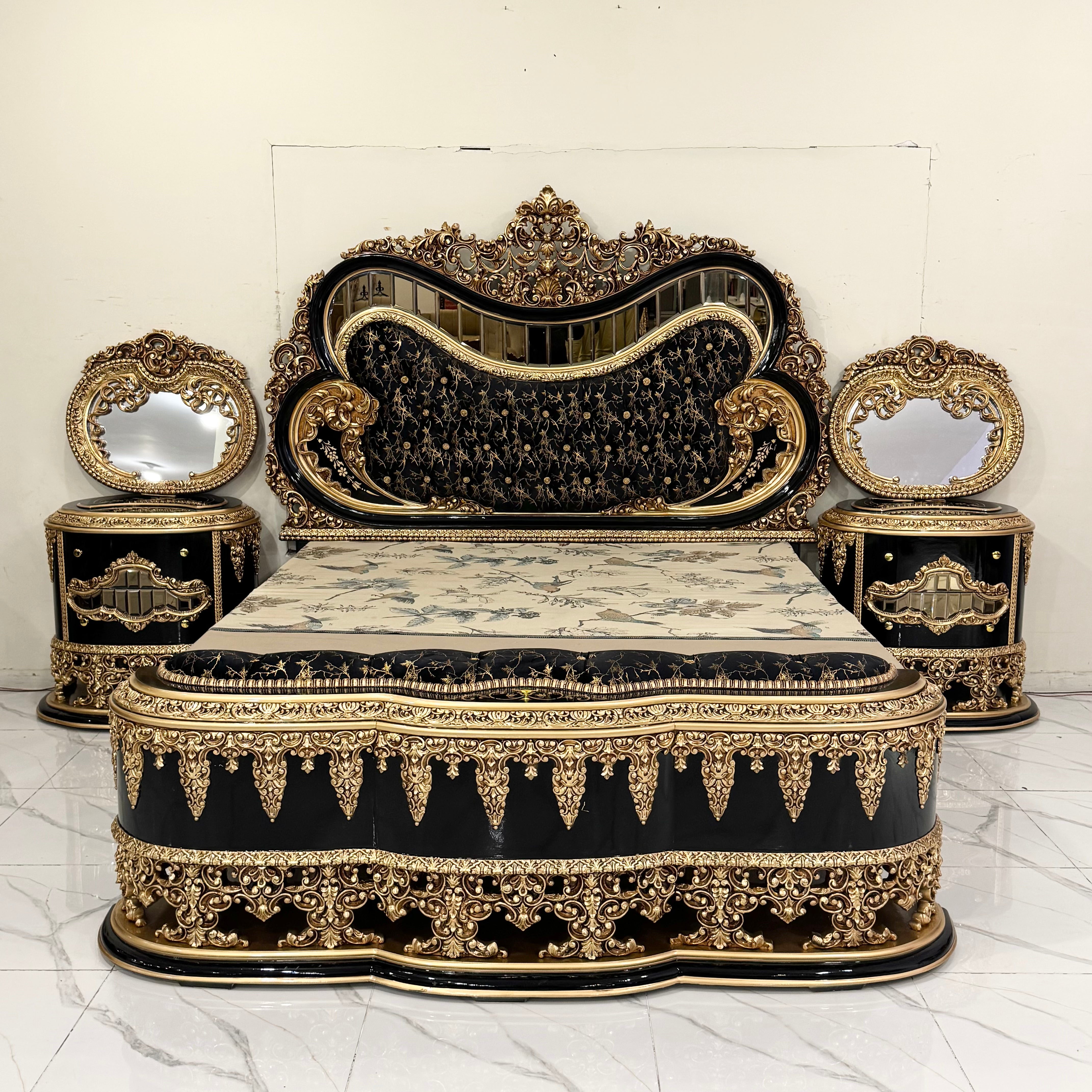 Imperial Onyx Gold Master Suite