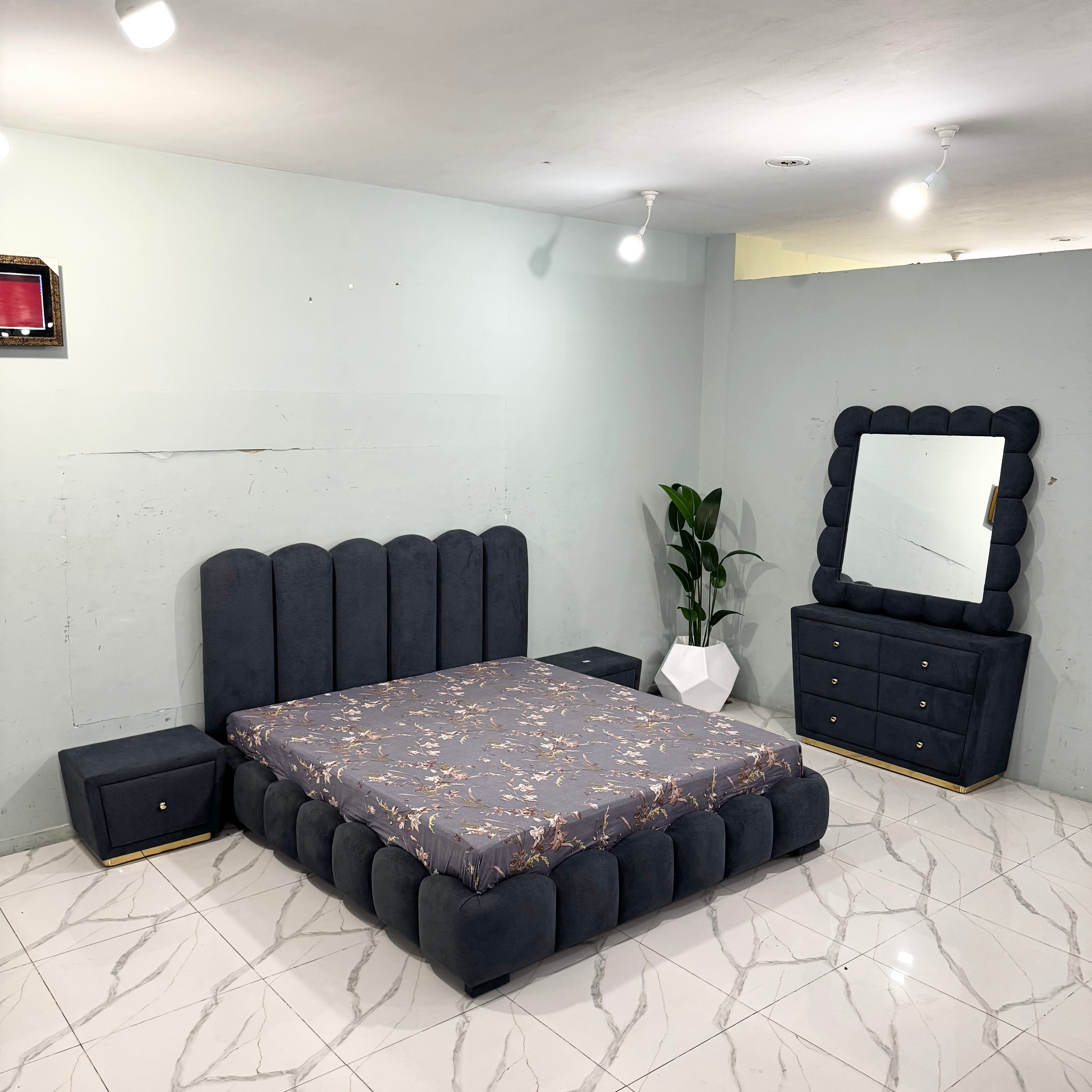 Cloud-Tufted boucle Bed Suite