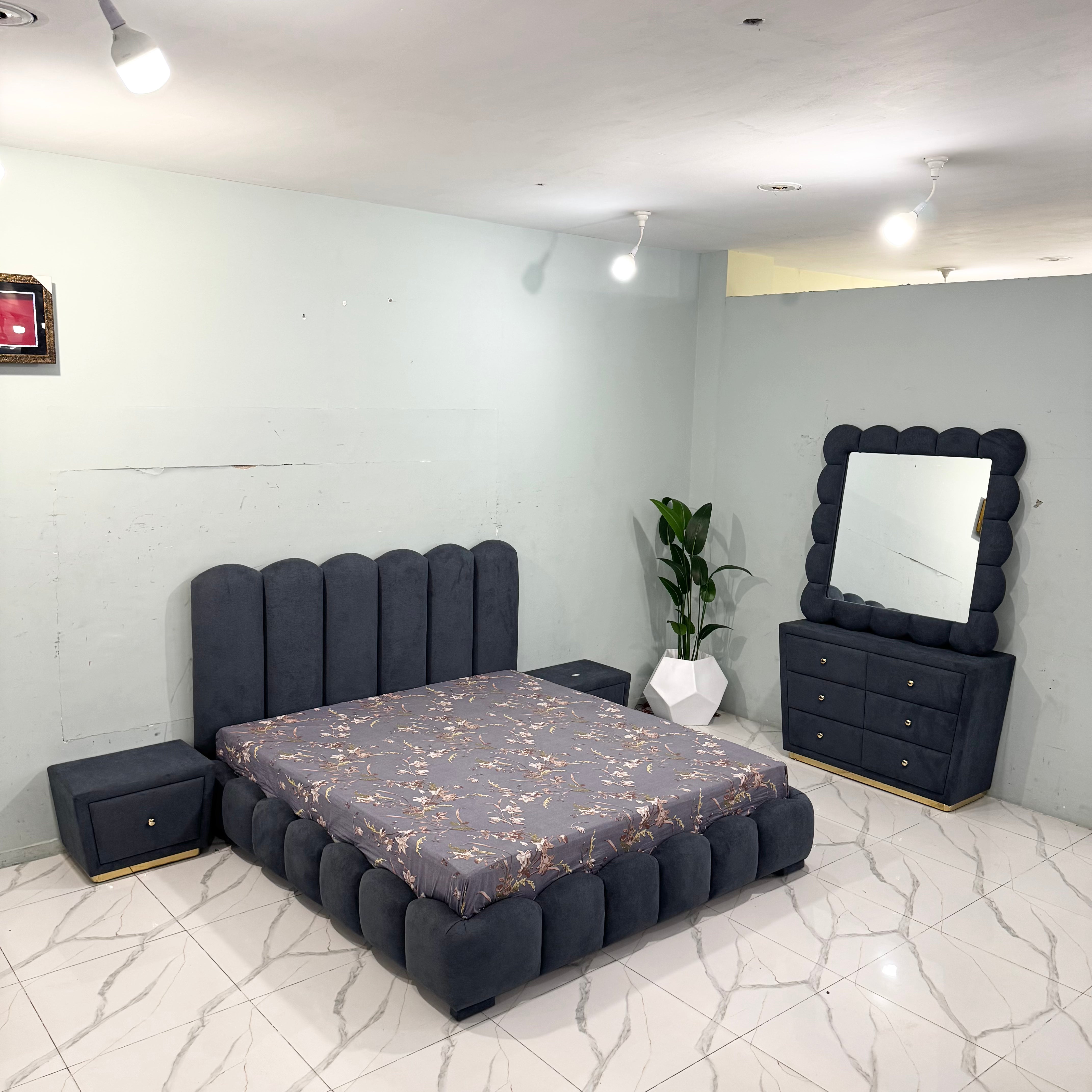 Cloud-Tufted boucle Bed Suite