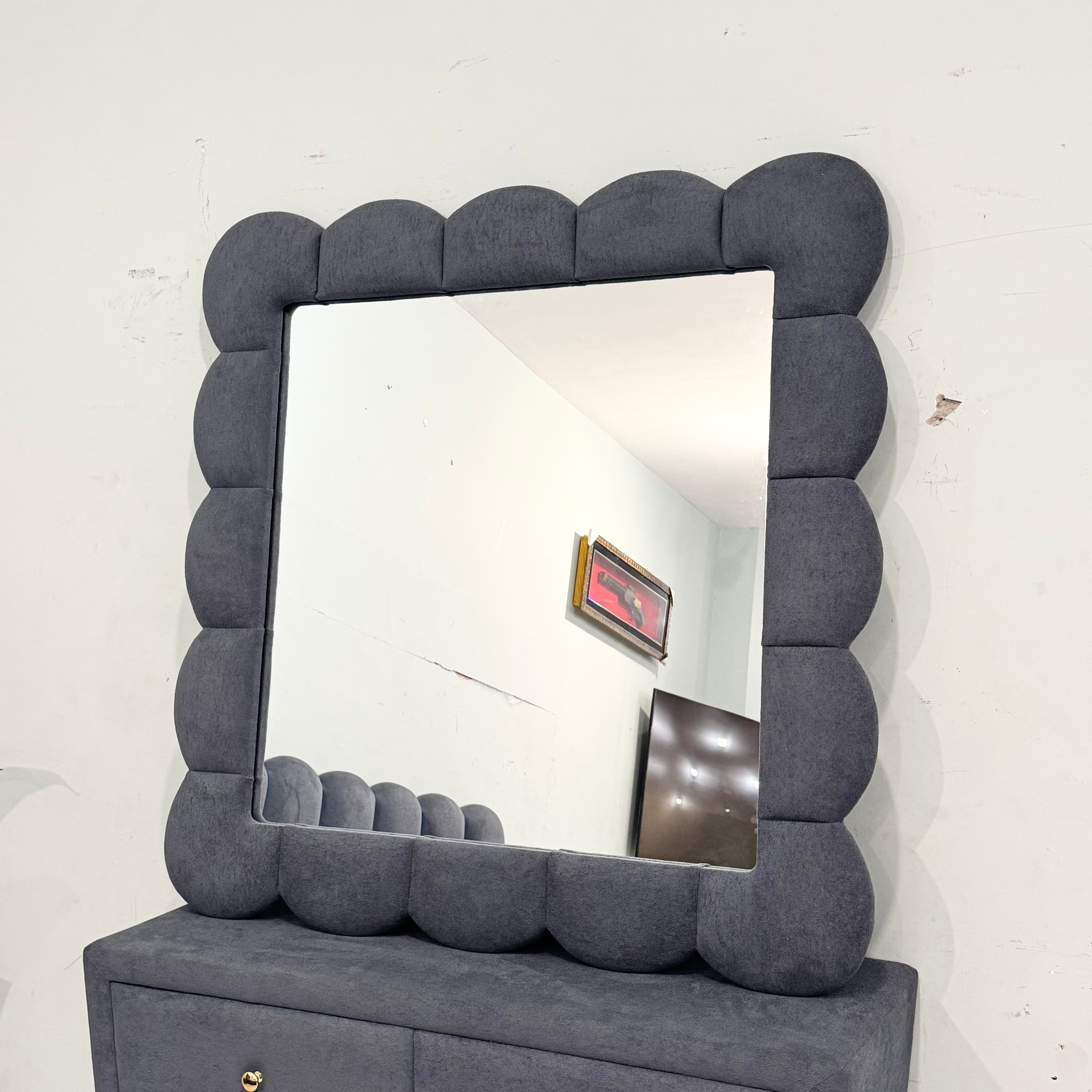 Cloud-Tufted boucle Bed Suite