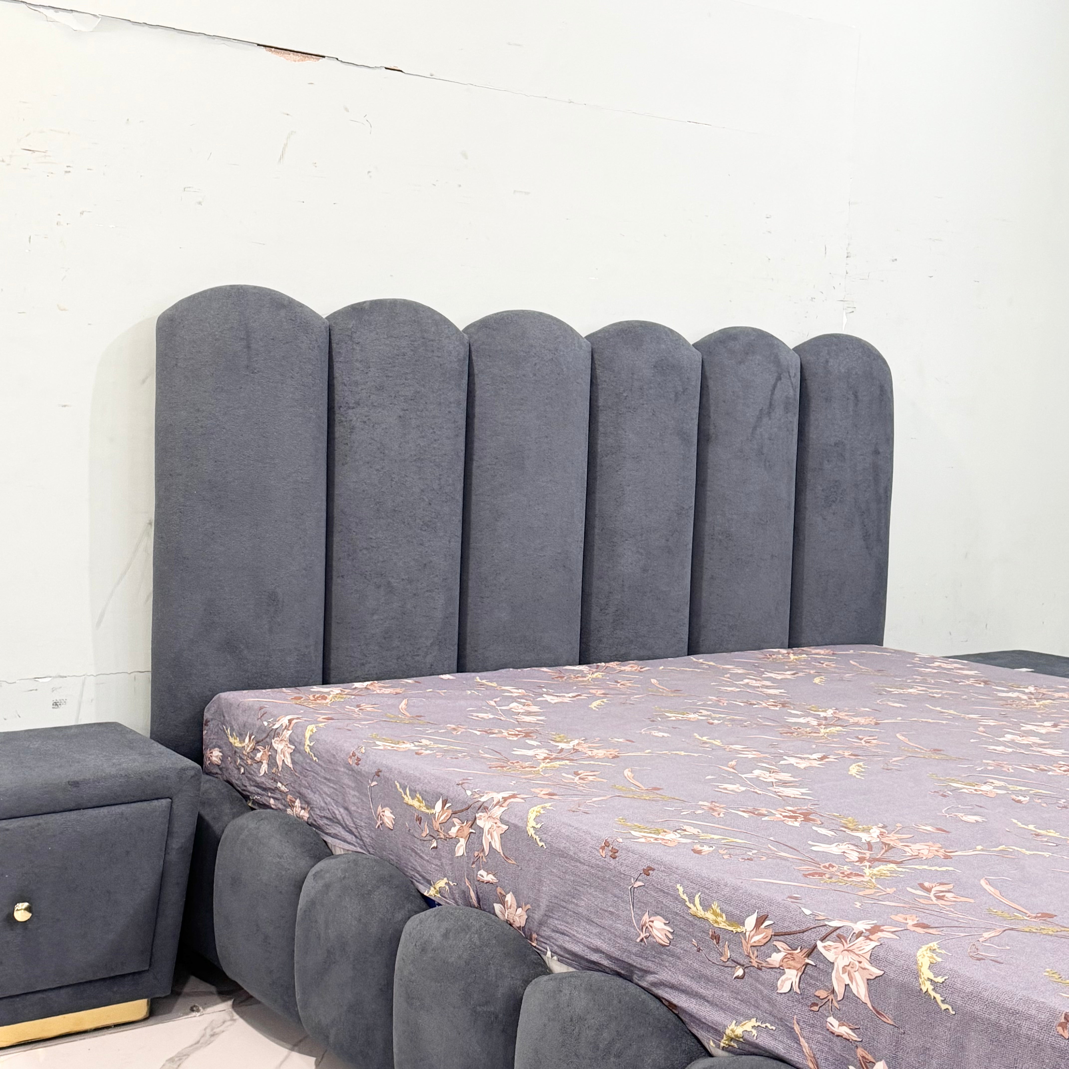 Cloud-Tufted boucle Bed Suite